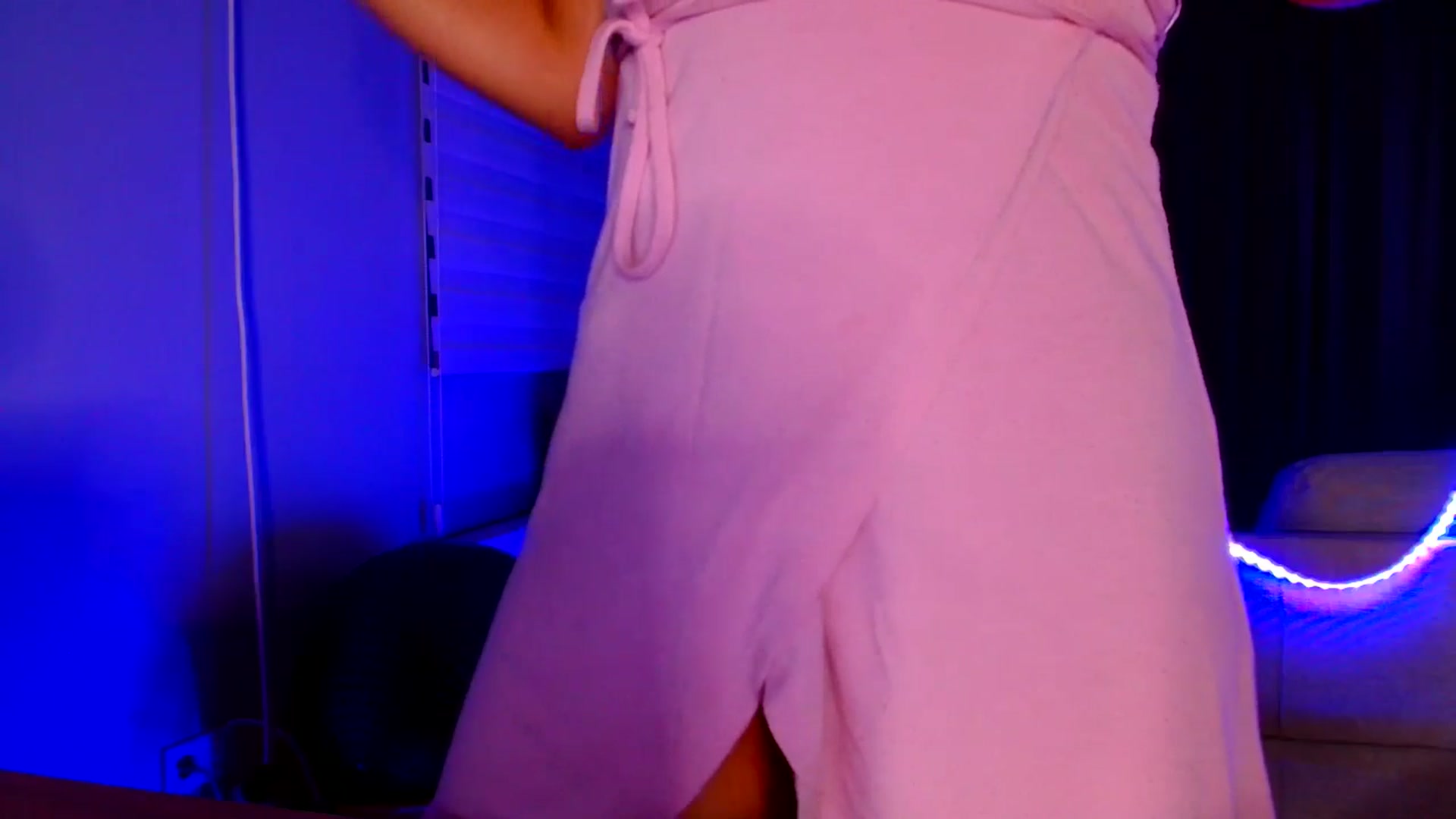 Gallery image thumbnail from Ana_Rose's myfreecams stream on, 08/10/2025, 21:21 image 14 of 20