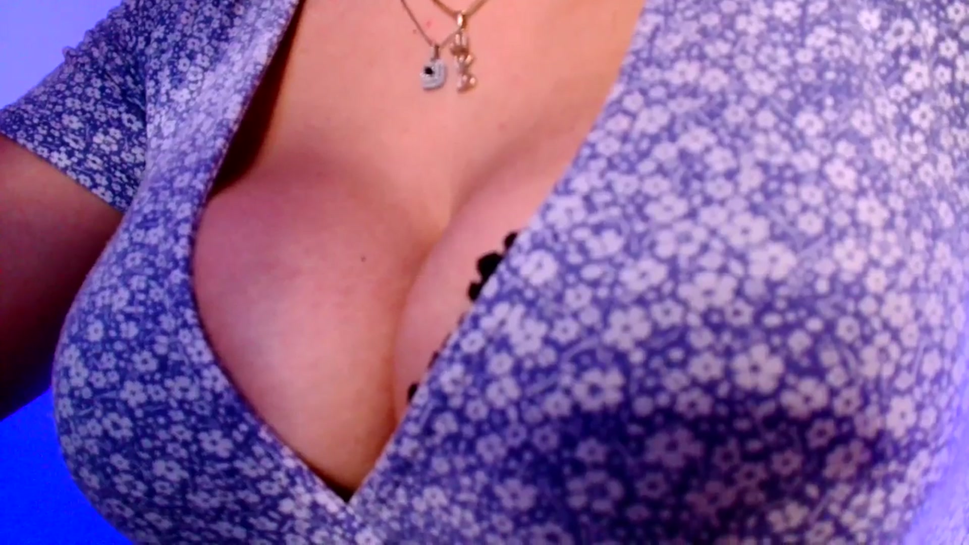 Gallery image thumbnail from Ana_Rose's myfreecams stream on, 08/14/2025, 21:44 image 7 of 20