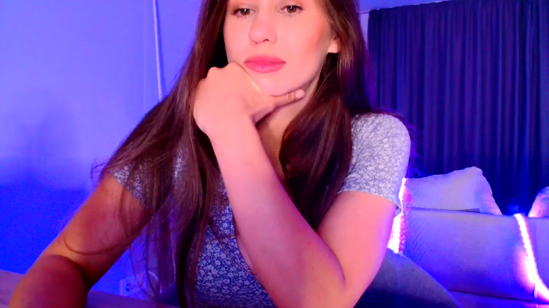 Gallery image thumbnail from Ana_Rose's myfreecams stream on, 08/14/2025, 23:08 image 11 of 20