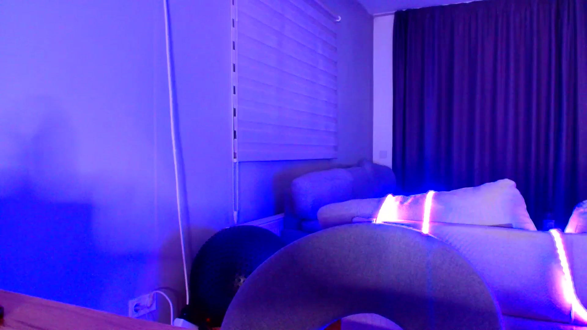 Gallery image thumbnail from Ana_Rose's myfreecams stream on, 08/14/2025, 23:08 image 14 of 20