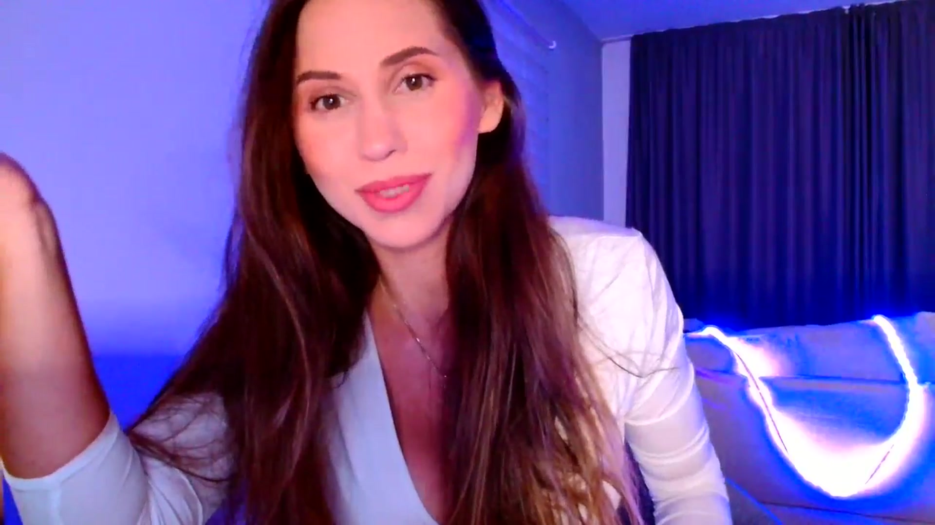 Gallery image thumbnail from Ana_Rose's myfreecams stream on, 08/23/2025, 23:36 image 4 of 20