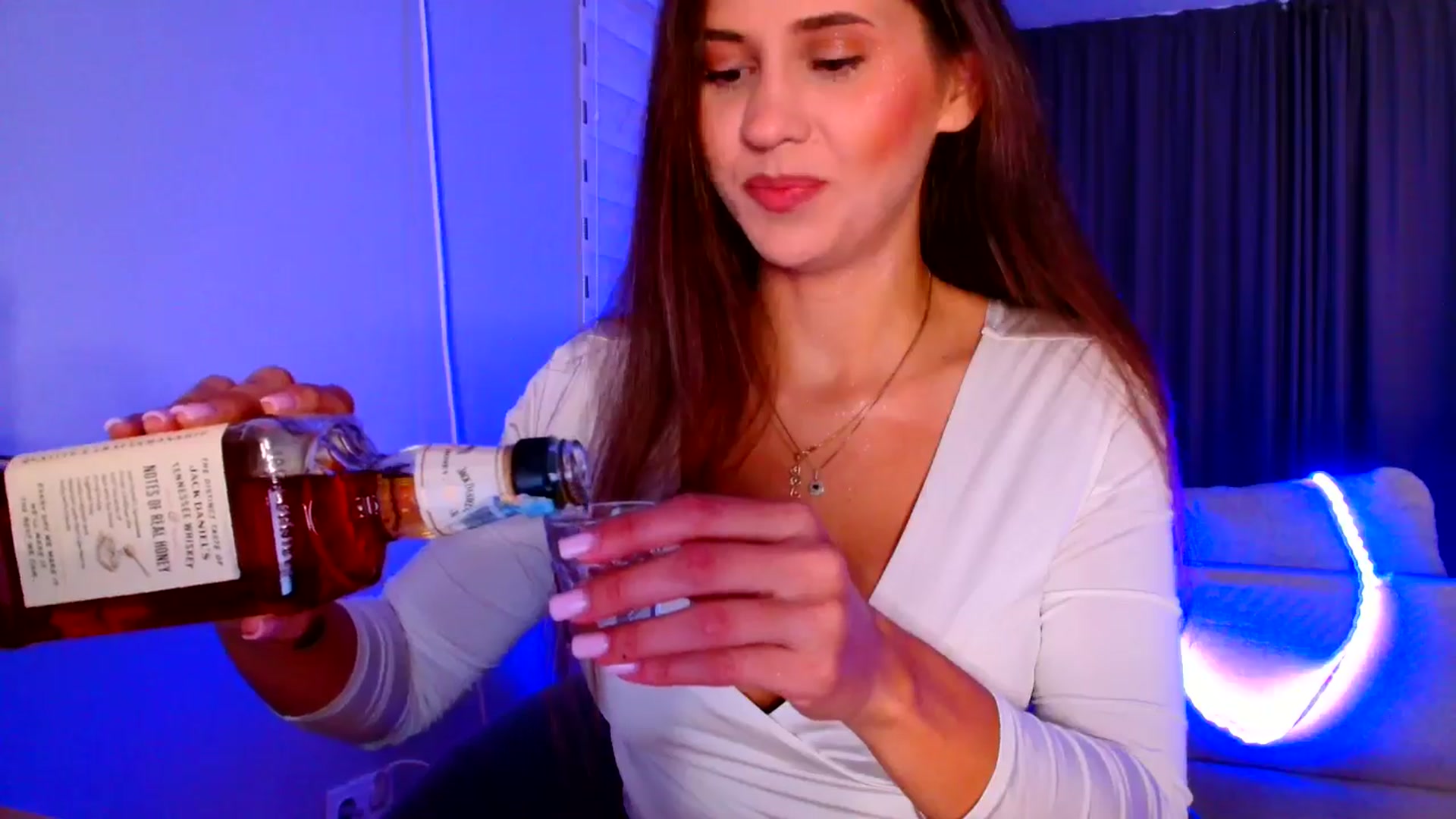 Gallery image thumbnail from Ana_Rose's myfreecams stream on, 08/23/2025, 23:36 image 13 of 20