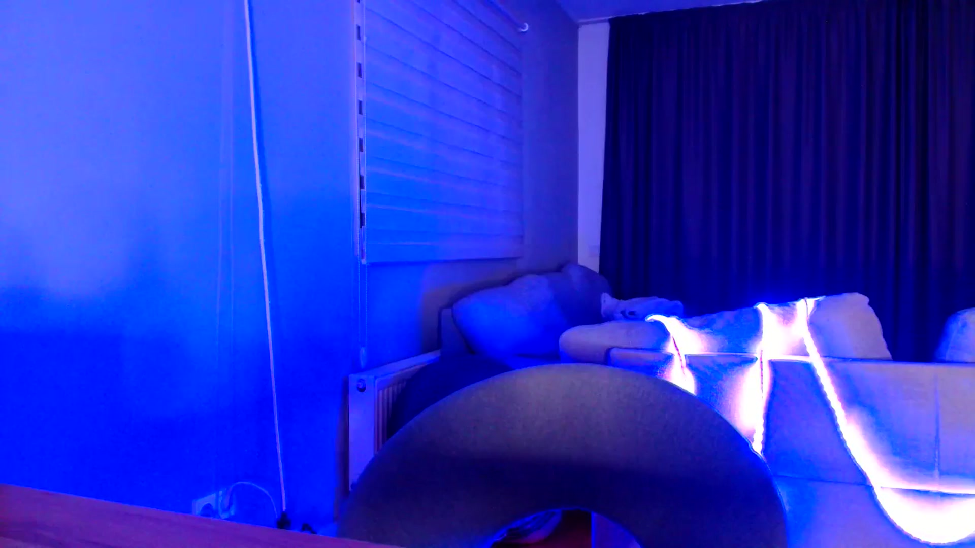 Gallery image thumbnail from Ana_Rose's myfreecams stream on, 08/28/2025, 19:41 image 18 of 20