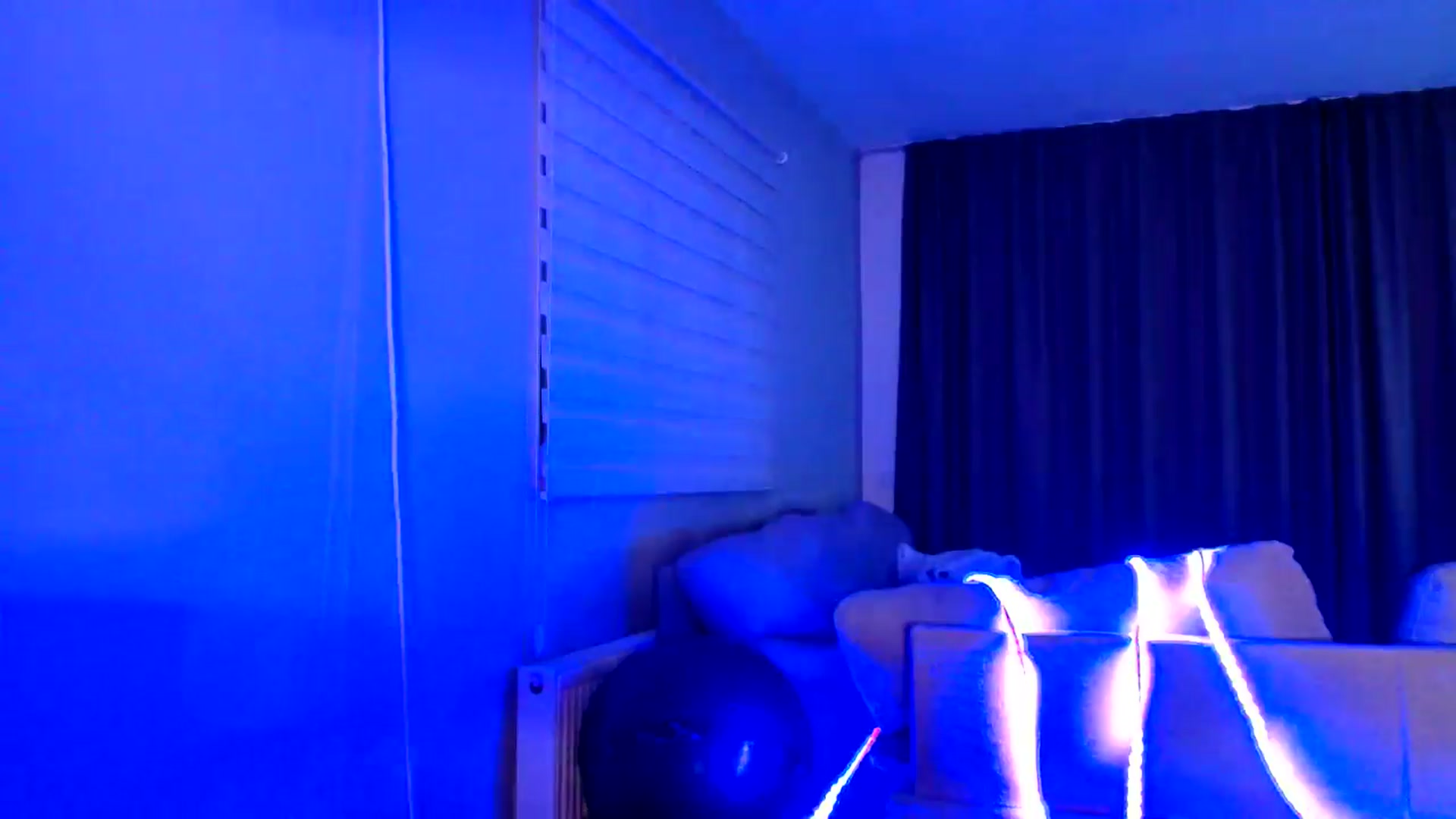 Gallery image thumbnail from Ana_Rose's myfreecams stream on, 08/28/2025, 19:41 image 11 of 20