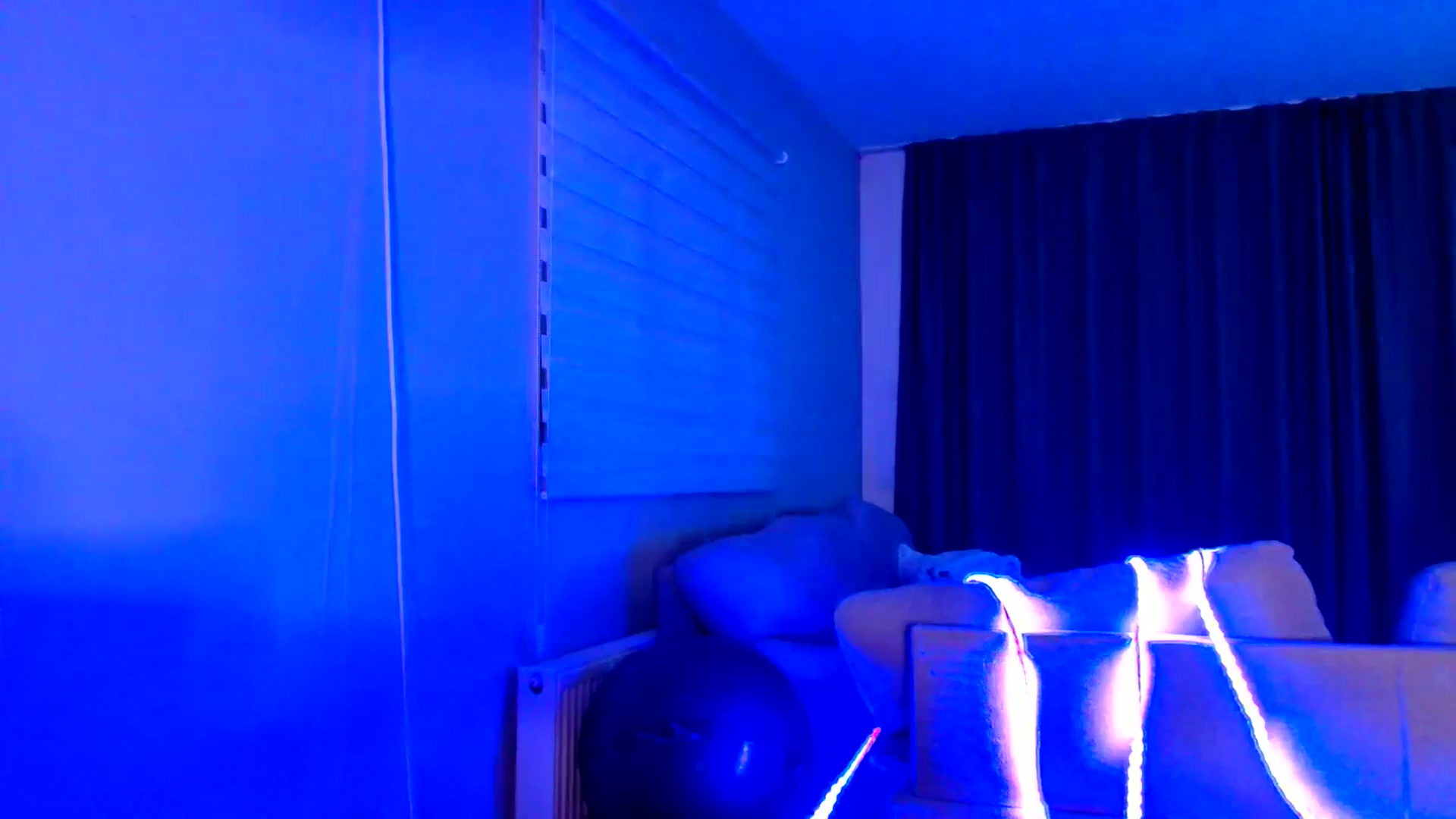 Gallery image thumbnail from Ana_Rose's myfreecams stream on, 08/28/2025, 19:41 image 12 of 20