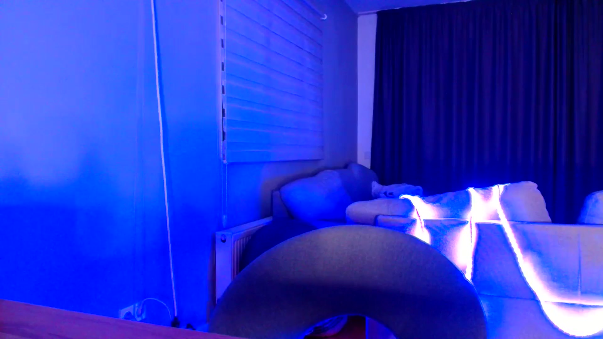 Gallery image thumbnail from Ana_Rose's myfreecams stream on, 08/28/2025, 19:41 image 17 of 20