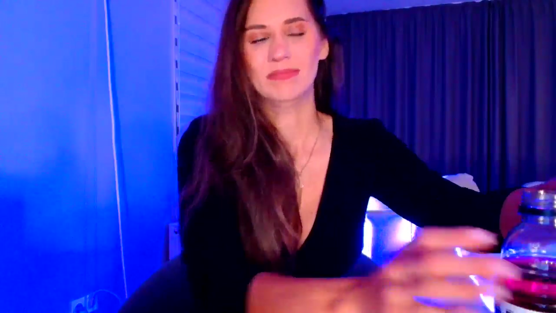 Gallery image thumbnail from Ana_Rose's myfreecams stream on, 08/28/2025, 21:28 image 3 of 20