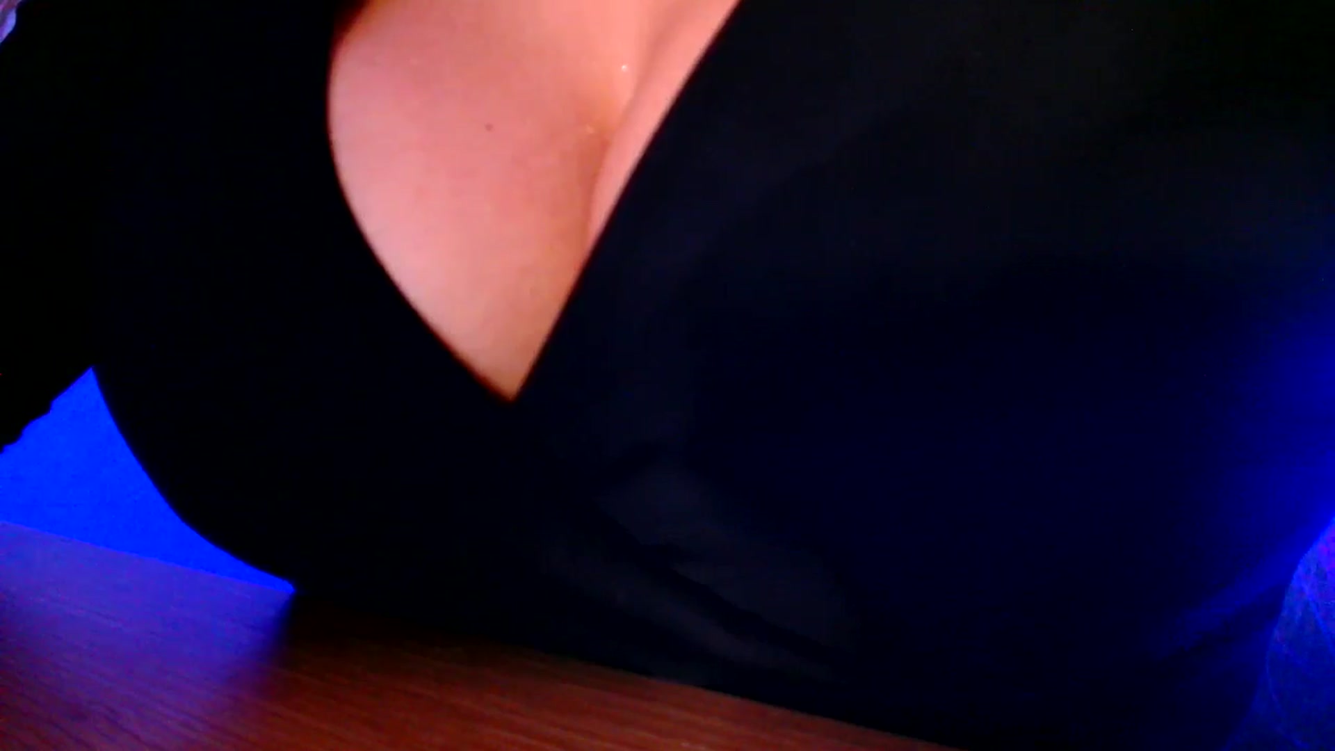 Gallery image thumbnail from Ana_Rose's myfreecams stream on, 08/28/2025, 21:28 image 2 of 20