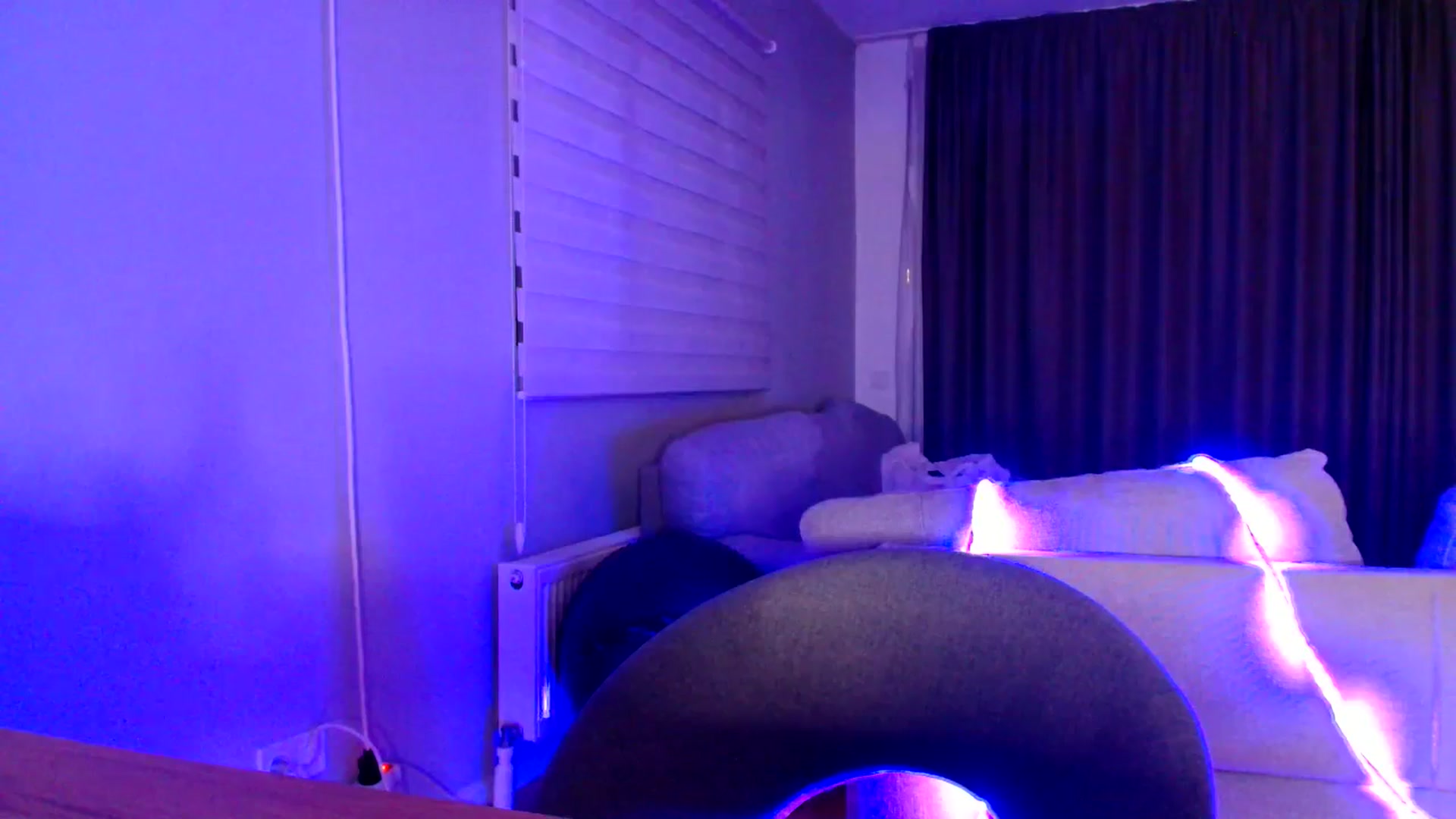 Gallery image thumbnail from Ana_Rose's myfreecams stream on, 09/06/2025, 01:20 image 13 of 20