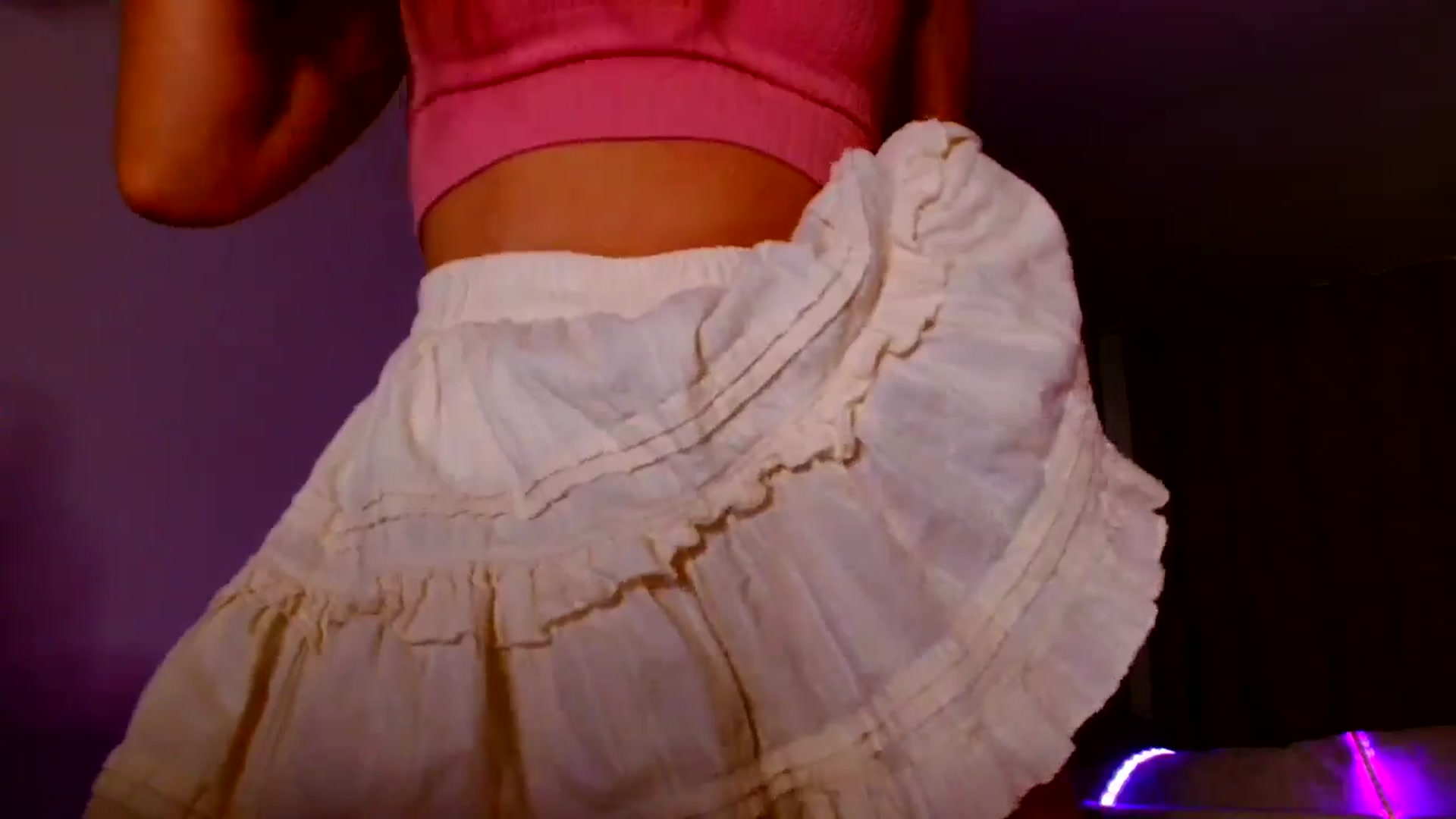 Gallery image thumbnail from Ana_Rose's myfreecams stream on, 09/20/2025, 22:05 image 18 of 20
