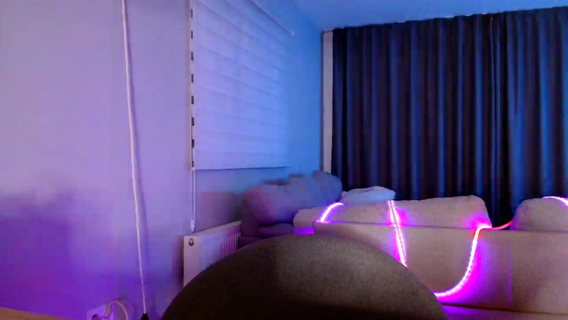 Gallery image thumbnail from Ana_Rose's myfreecams stream on, 09/20/2025, 22:36 image 13 of 20