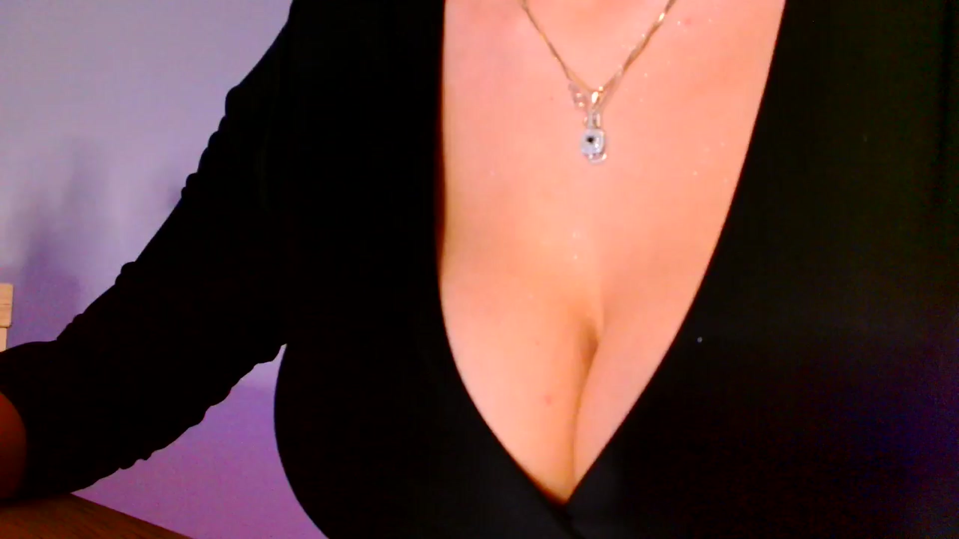 Gallery image thumbnail from Ana_Rose's myfreecams stream on, 09/27/2025, 21:36 image 1 of 20