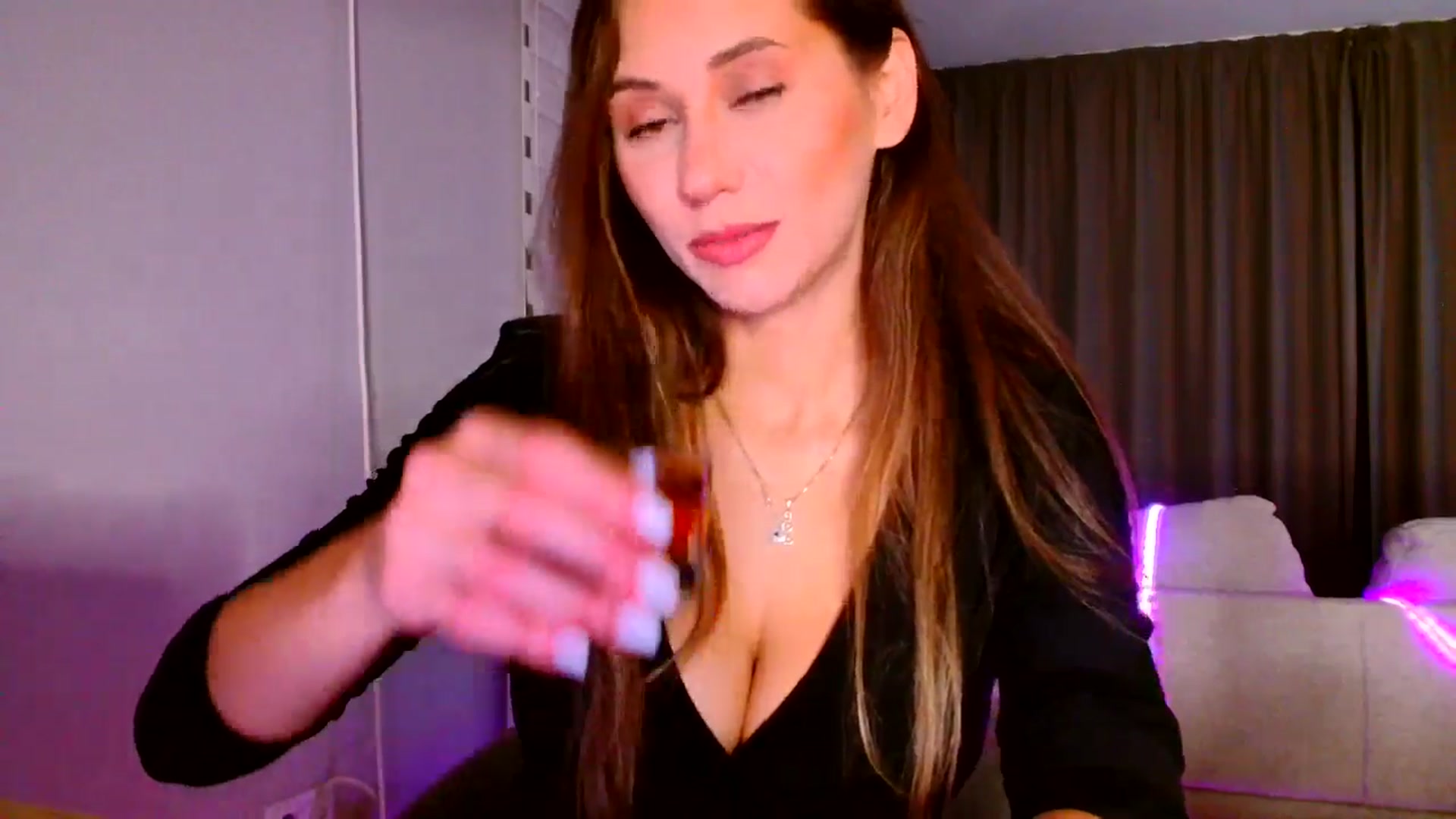 Gallery image thumbnail from Ana_Rose's myfreecams stream on, 09/27/2025, 22:00 image 11 of 20