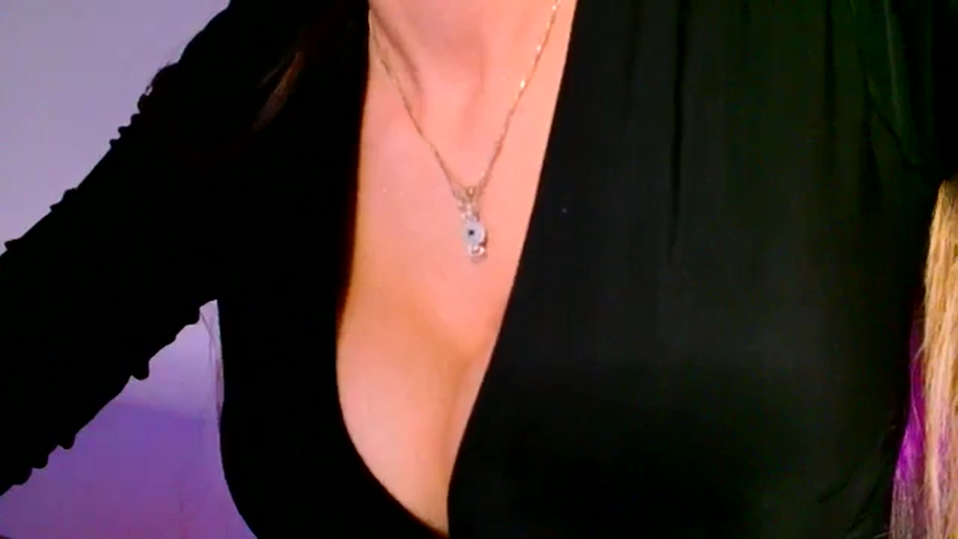Gallery image thumbnail from Ana_Rose's myfreecams stream on, 09/27/2025, 22:00 image 18 of 20