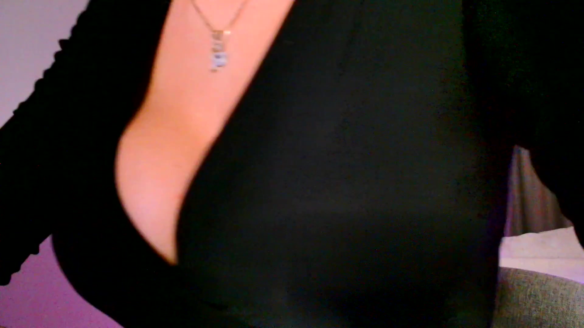 Gallery image thumbnail from Ana_Rose's myfreecams stream on, 09/27/2025, 22:00 image 15 of 20