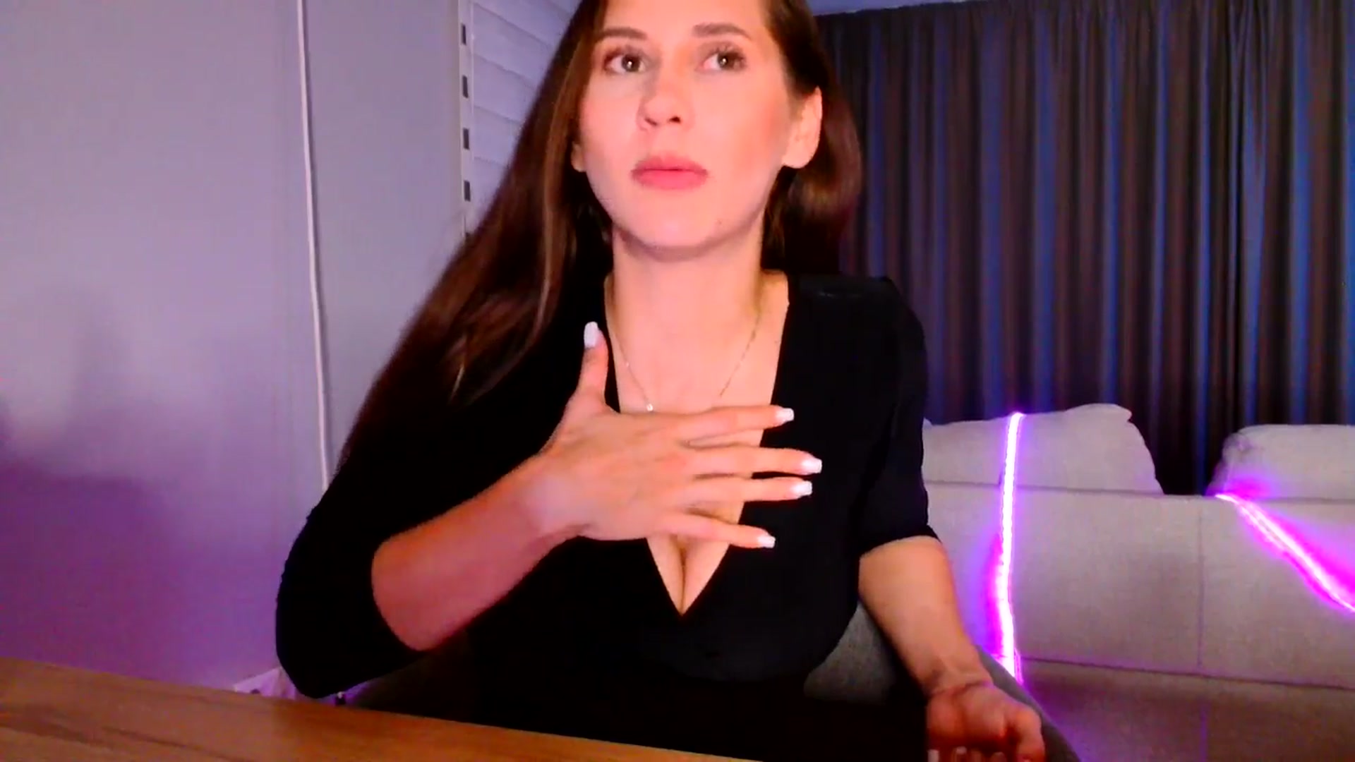 Gallery image thumbnail from Ana_Rose's myfreecams stream on, 09/28/2025, 24:48 image 14 of 20
