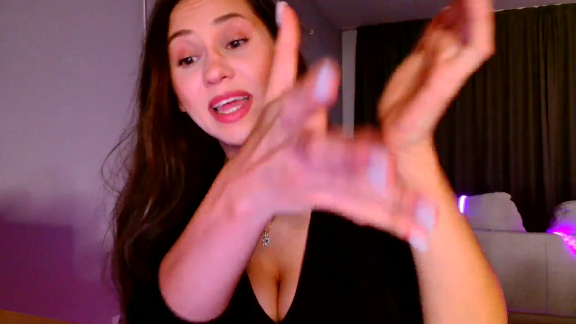 Gallery image thumbnail from Ana_Rose's myfreecams stream on, 09/28/2025, 24:48 image 2 of 20