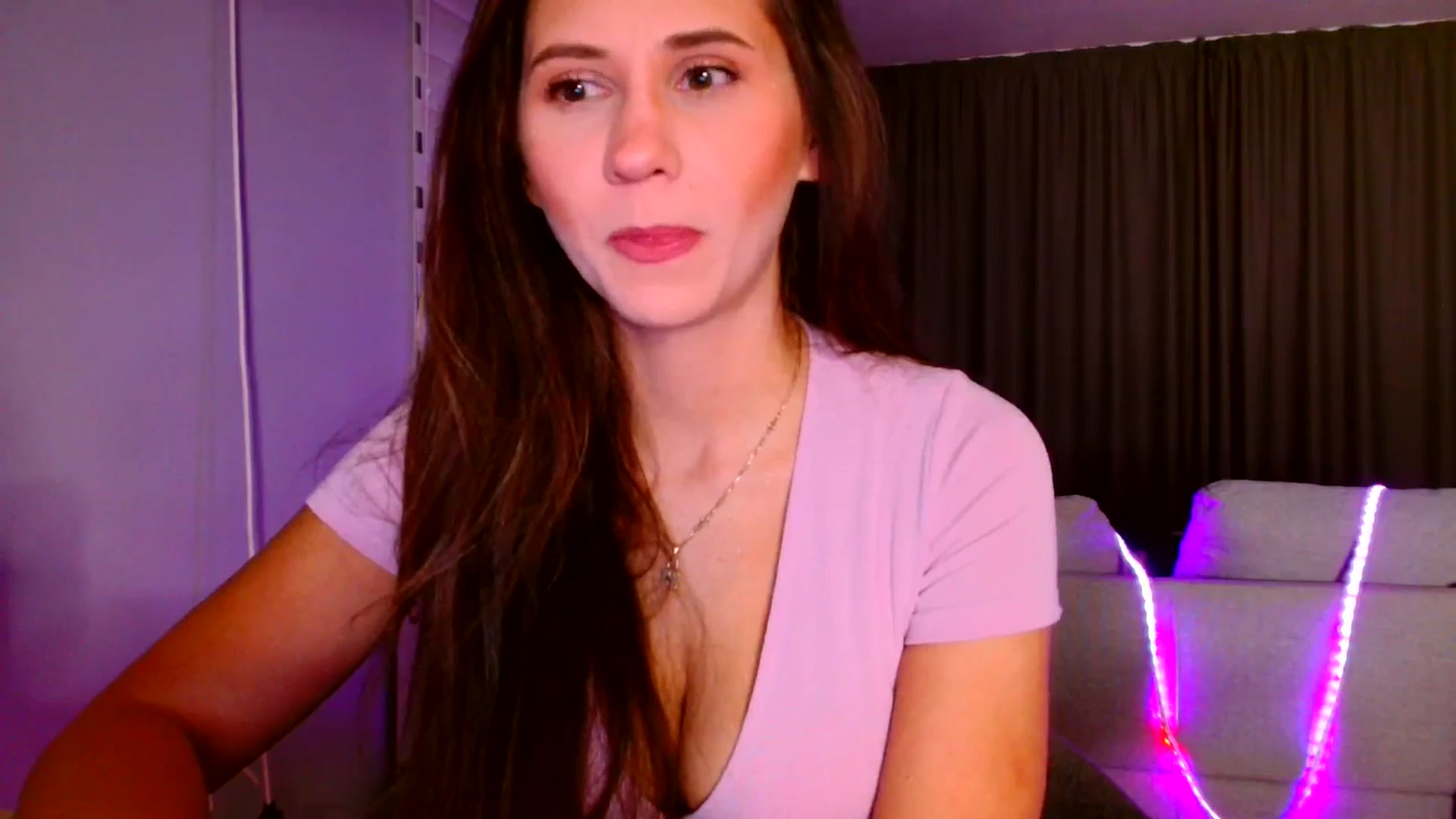 Gallery image thumbnail from Ana_Rose's myfreecams stream on, 10/04/2025, 22:53 image 6 of 20