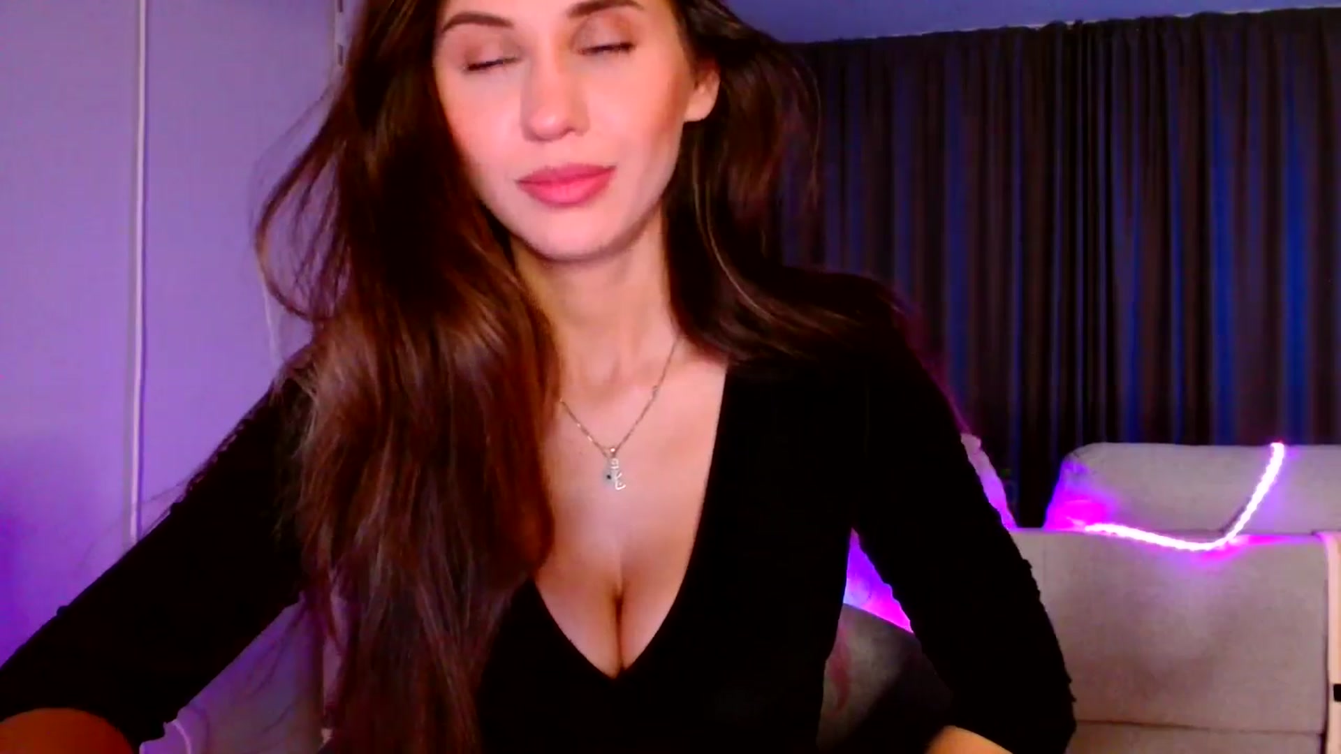 Gallery image thumbnail from Ana_Rose's myfreecams stream on, 10/12/2025, 24:01 image 3 of 20