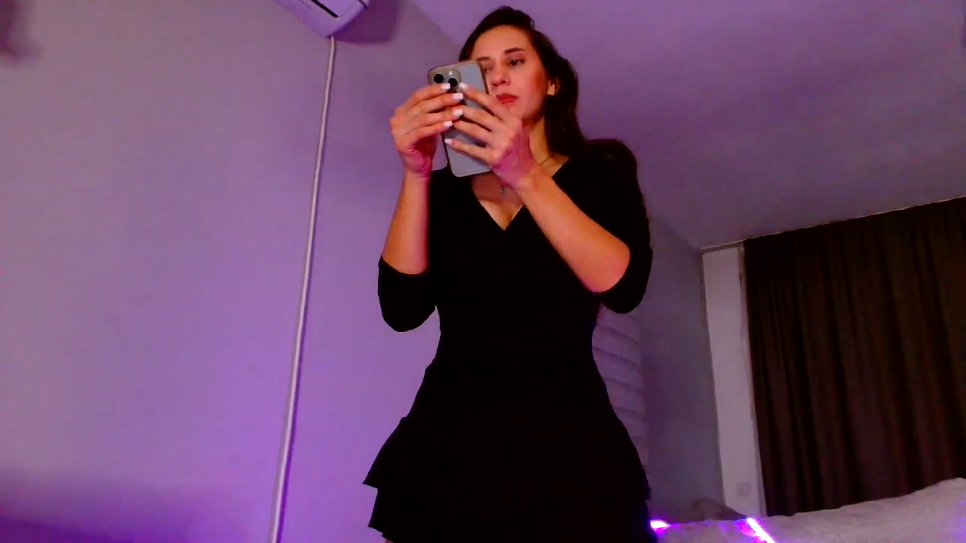 Gallery image thumbnail from Ana_Rose's myfreecams stream on, 10/12/2025, 24:01 image 8 of 20