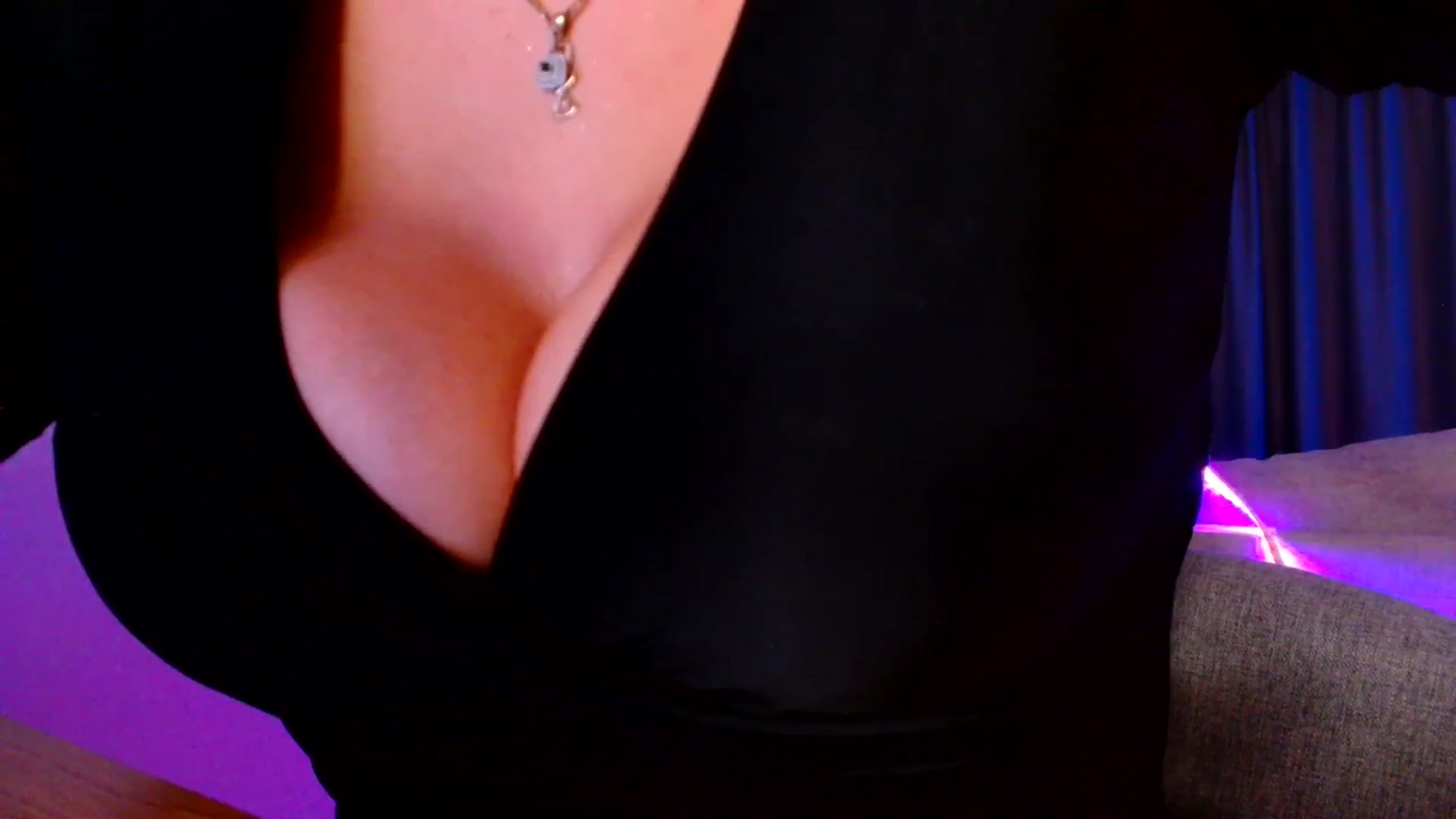 Gallery image thumbnail from Ana_Rose's myfreecams stream on, 10/12/2025, 24:52 image 15 of 20