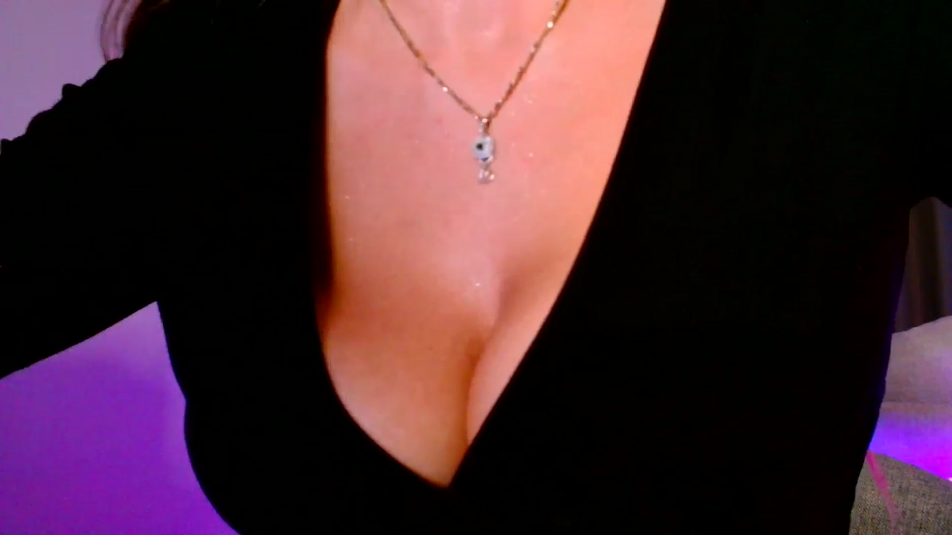 Gallery image thumbnail from Ana_Rose's myfreecams stream on, 10/12/2025, 24:52 image 4 of 20