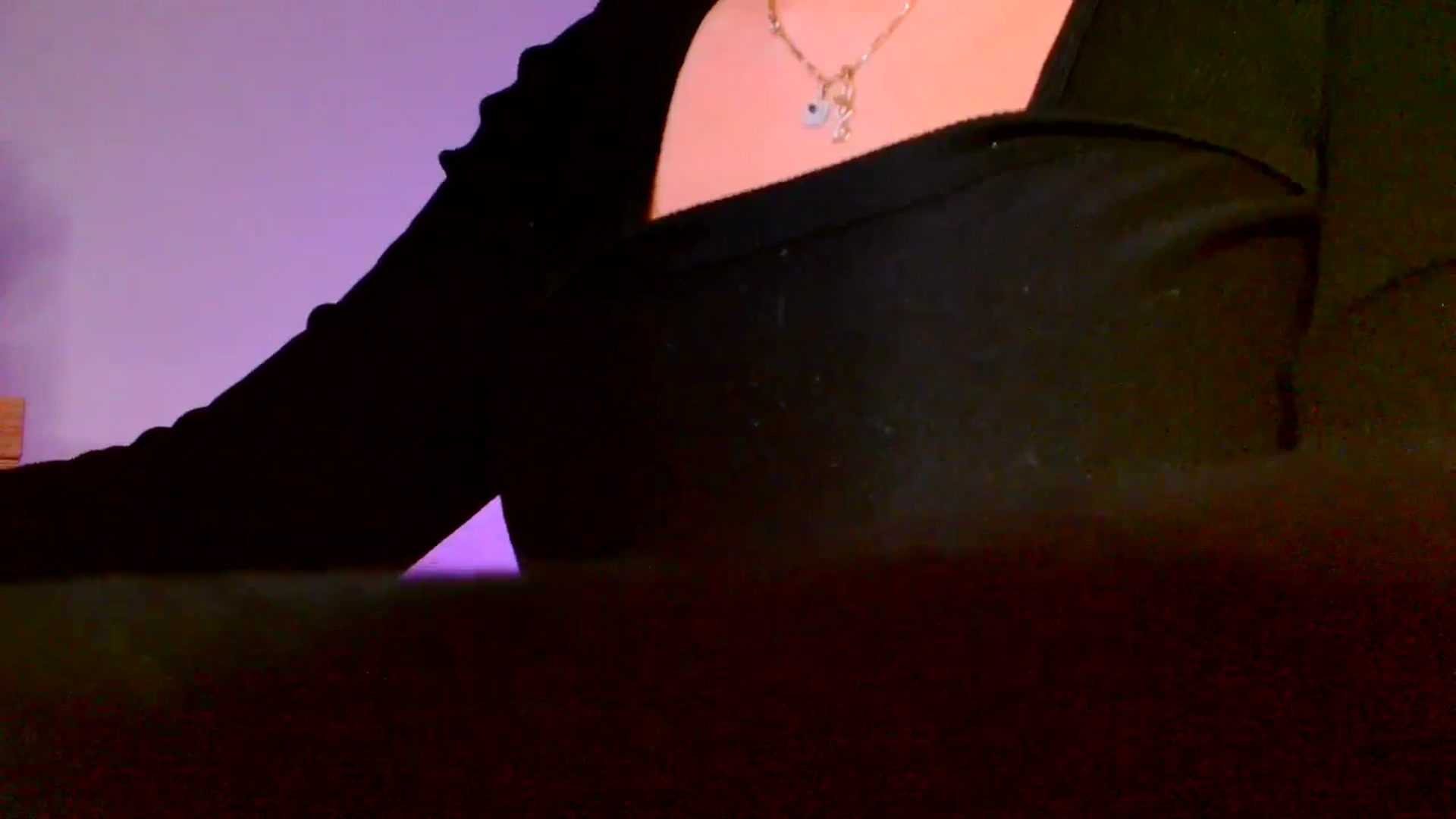 Gallery image thumbnail from Ana_Rose's myfreecams stream on, 10/18/2025, 24:45 image 9 of 20