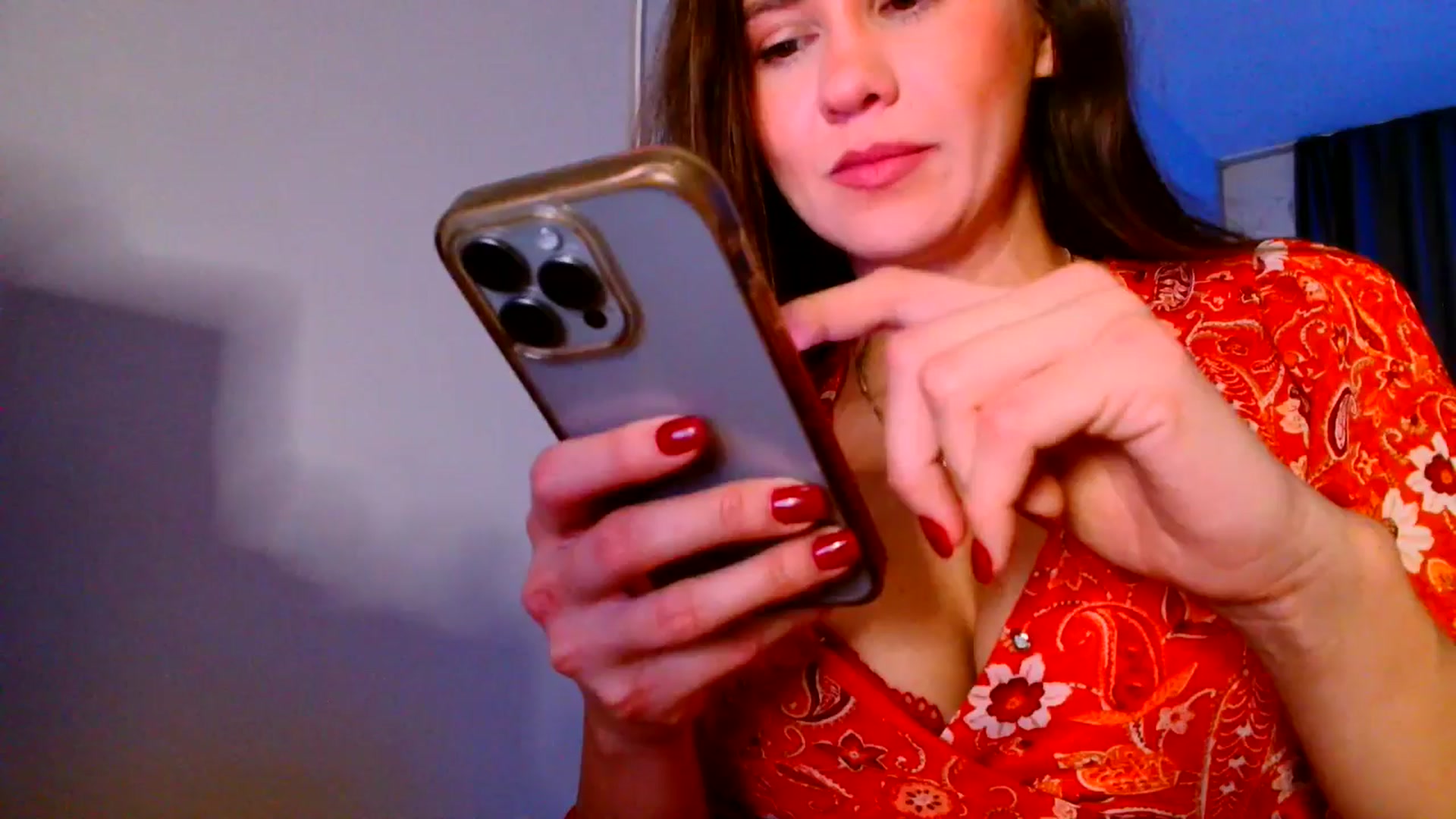 Gallery image thumbnail from Ana_Rose's myfreecams stream on, 11/09/2025, 01:35 image 10 of 20