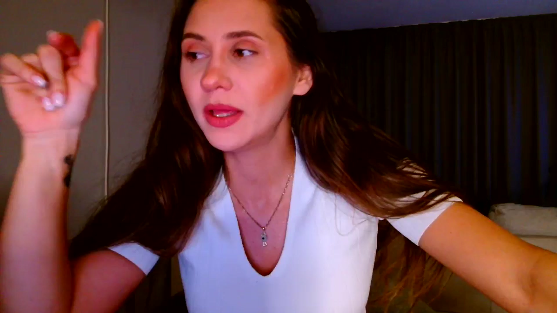 Gallery image thumbnail from Ana_Rose's myfreecams stream on, 11/30/2025, 03:07 image 1 of 20