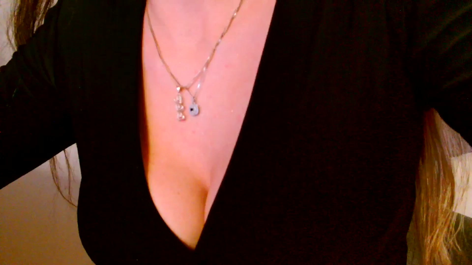 Gallery image thumbnail from Ana_Rose's myfreecams stream on, 12/14/2025, 02:25 image 4 of 20