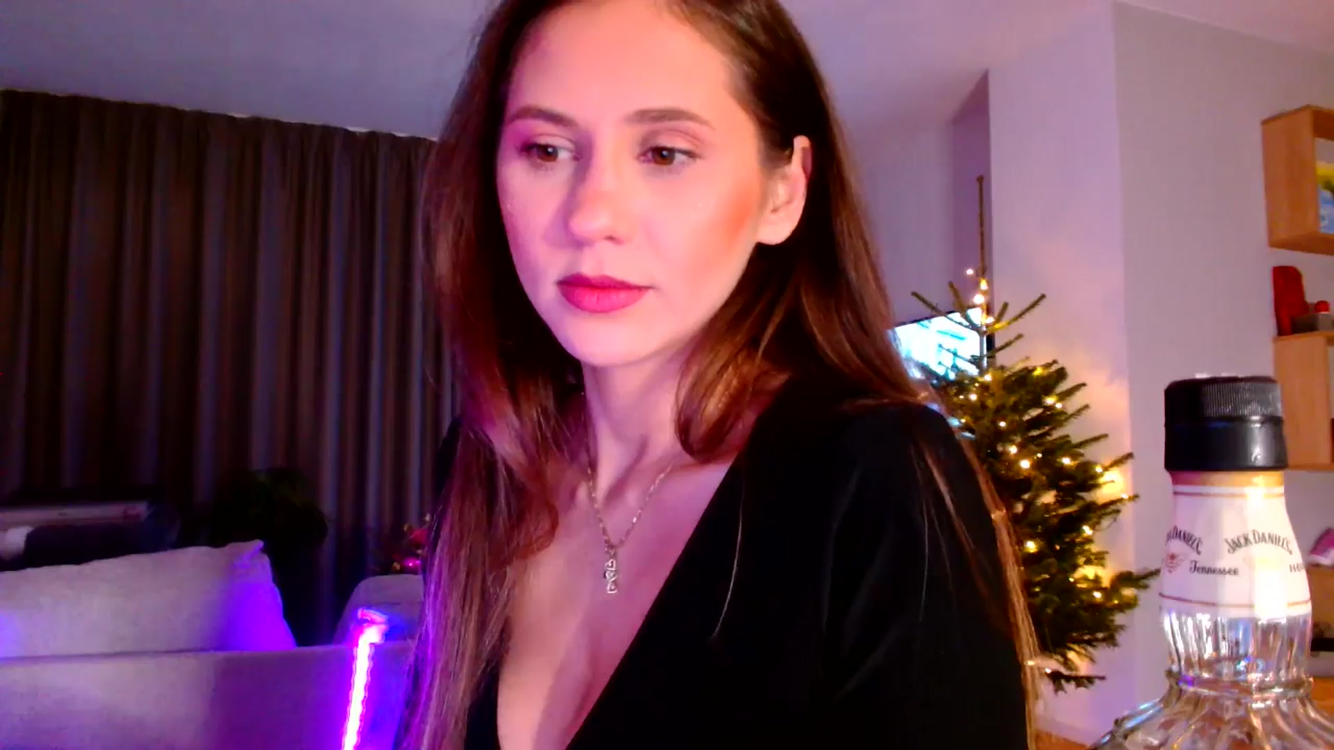 Gallery image thumbnail from Ana_Rose's myfreecams stream on, 12/25/2025, 24:02 image 5 of 20