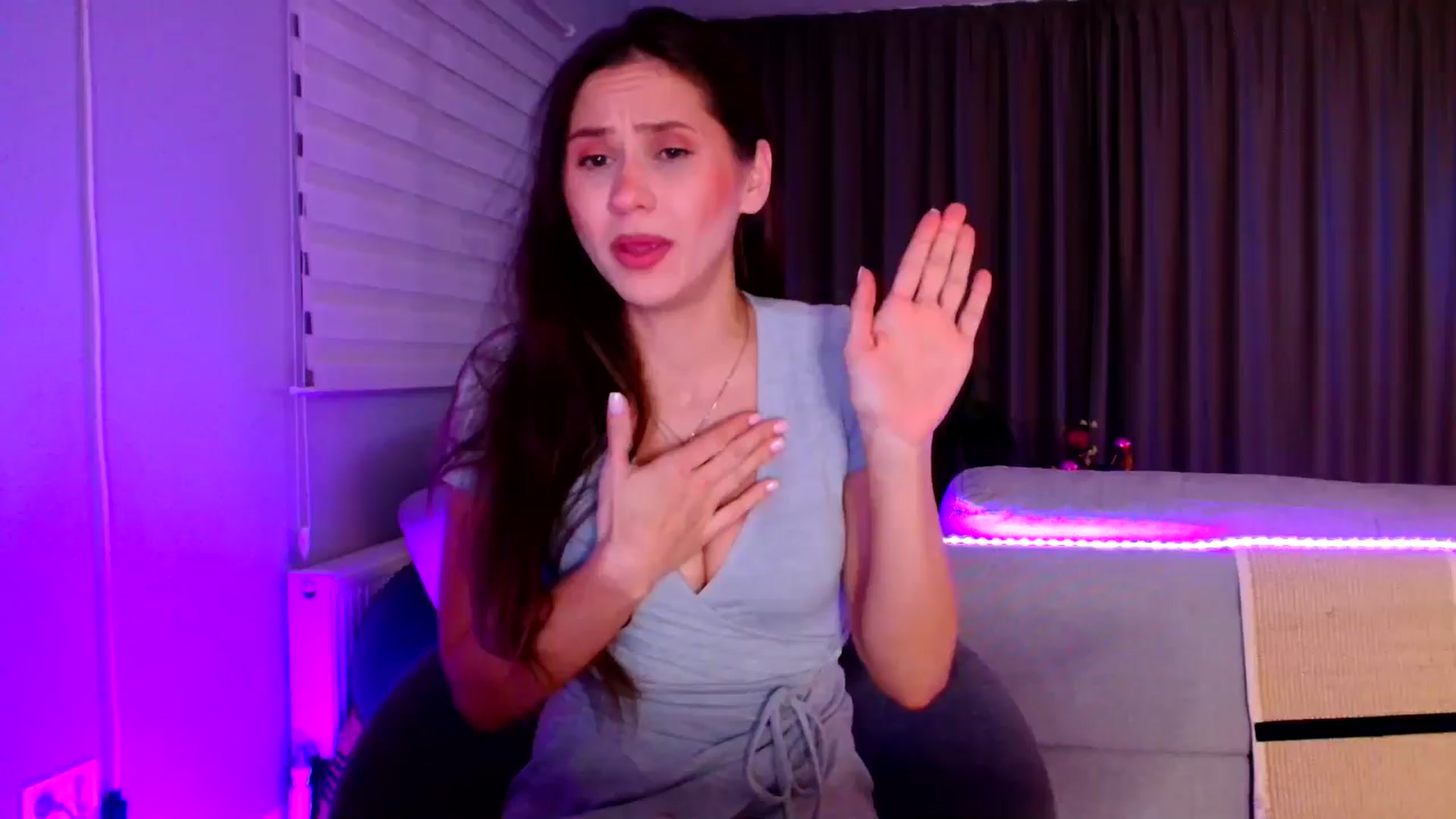 Gallery image thumbnail from Ana_Rose's myfreecams stream on, 12/27/2025, 24:02 image 6 of 20