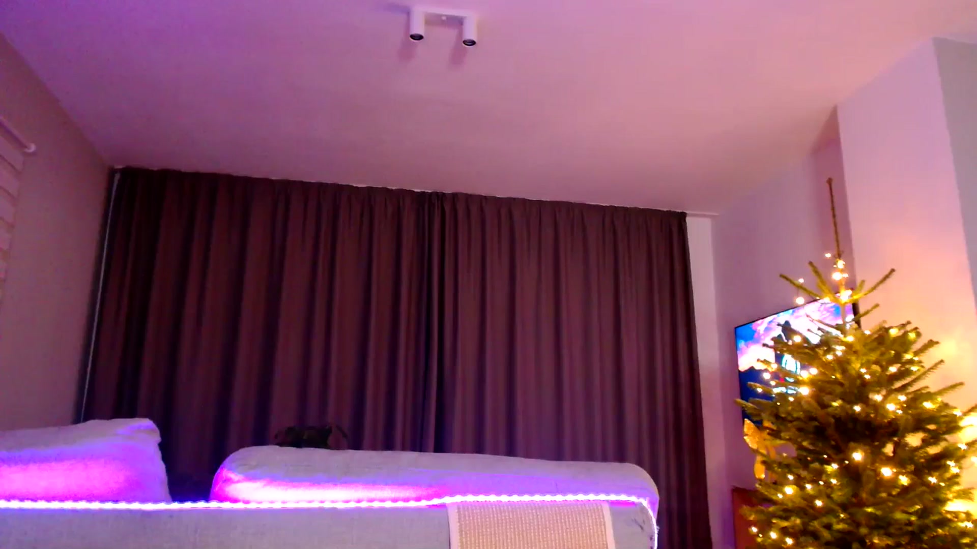 Gallery image thumbnail from Ana_Rose's myfreecams stream on, 12/27/2025, 24:25 image 19 of 20