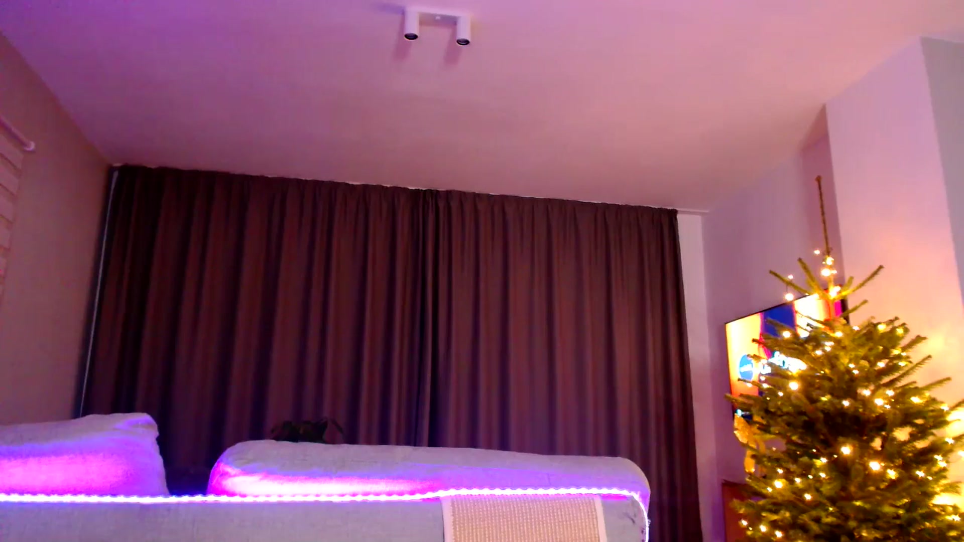 Gallery image thumbnail from Ana_Rose's myfreecams stream on, 12/27/2025, 24:25 image 16 of 20