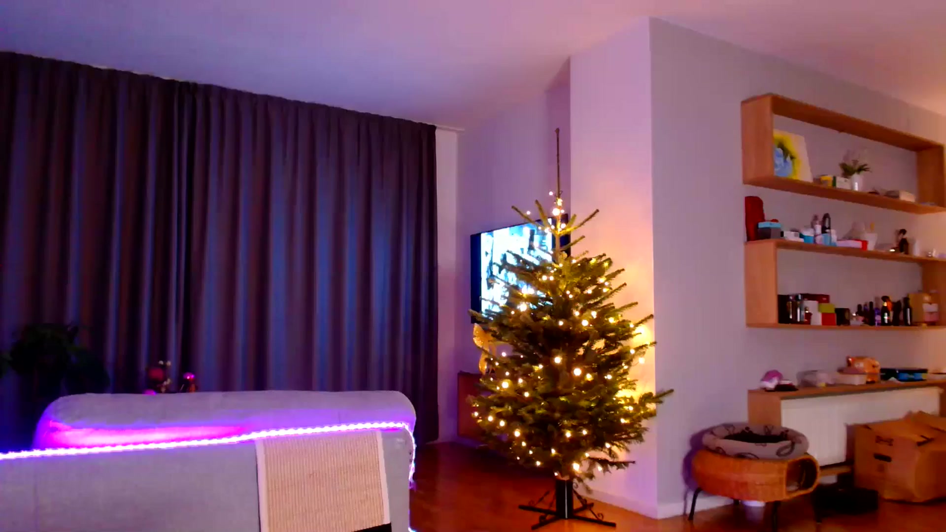 Gallery image thumbnail from Ana_Rose's myfreecams stream on, 12/27/2025, 02:10 image 6 of 20