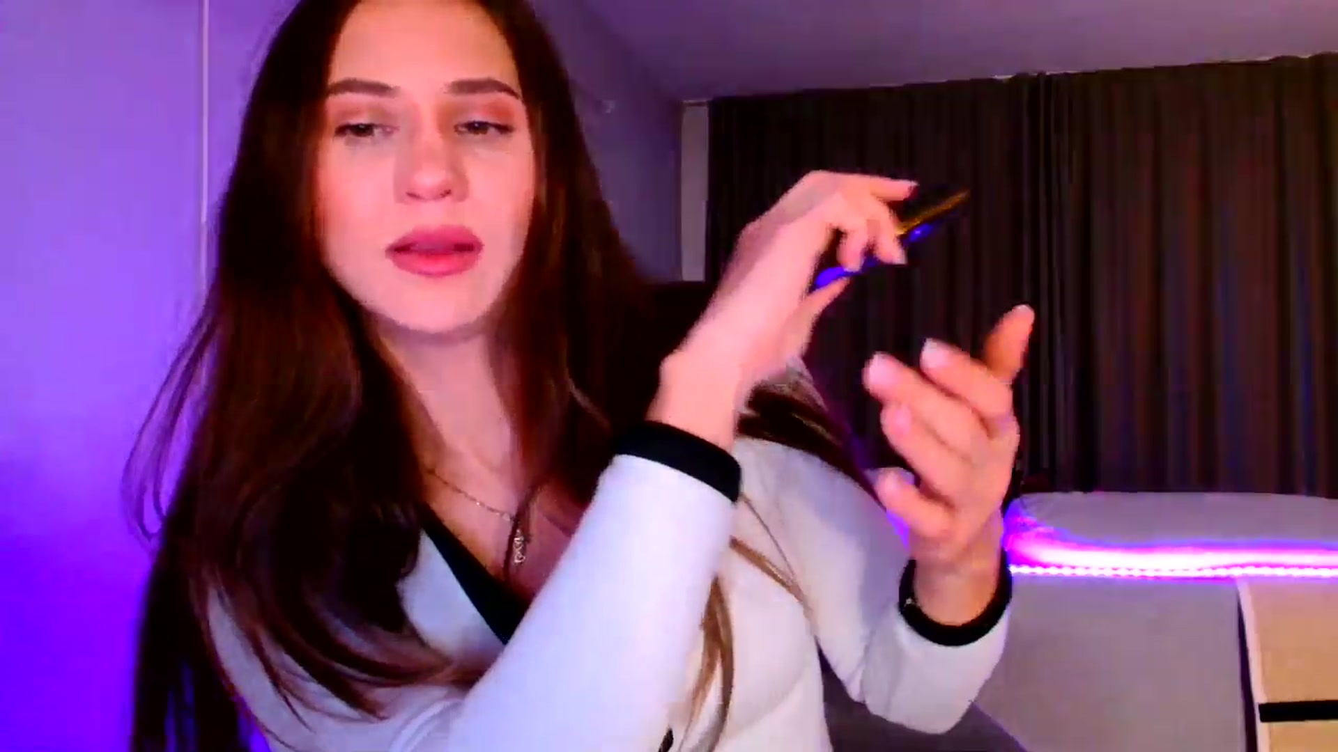Gallery image thumbnail from Ana_Rose's myfreecams stream on, 01/01/2026, 24:02 image 8 of 20