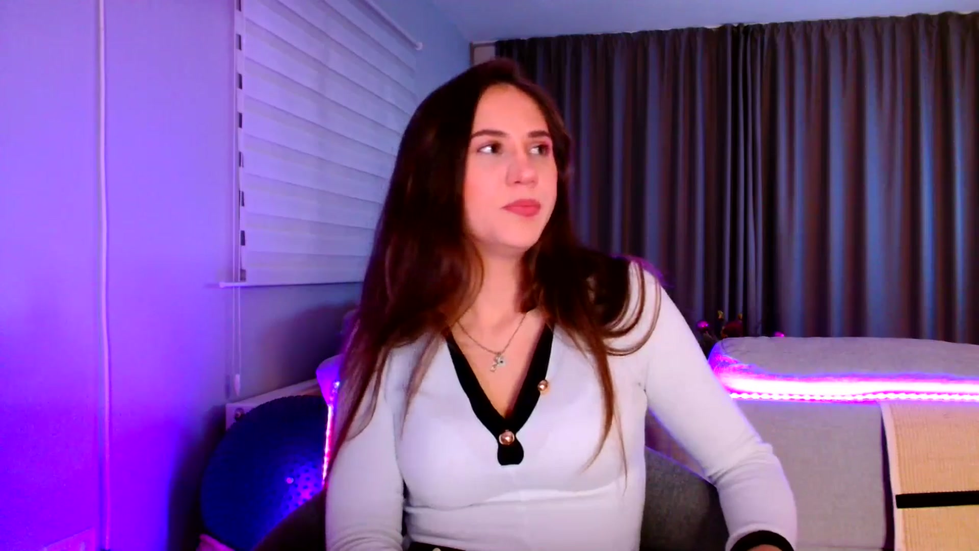 Gallery image thumbnail from Ana_Rose's myfreecams stream on, 01/01/2026, 24:02 image 2 of 20