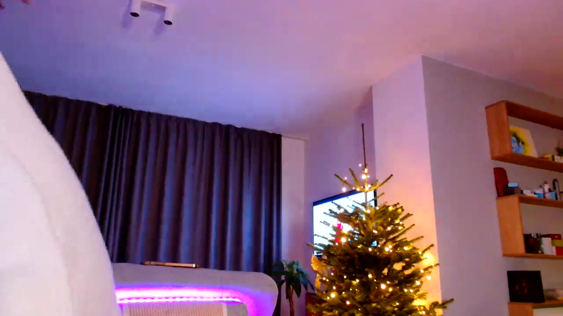 Gallery image thumbnail from Ana_Rose's myfreecams stream on, 01/01/2026, 02:01 image 12 of 20