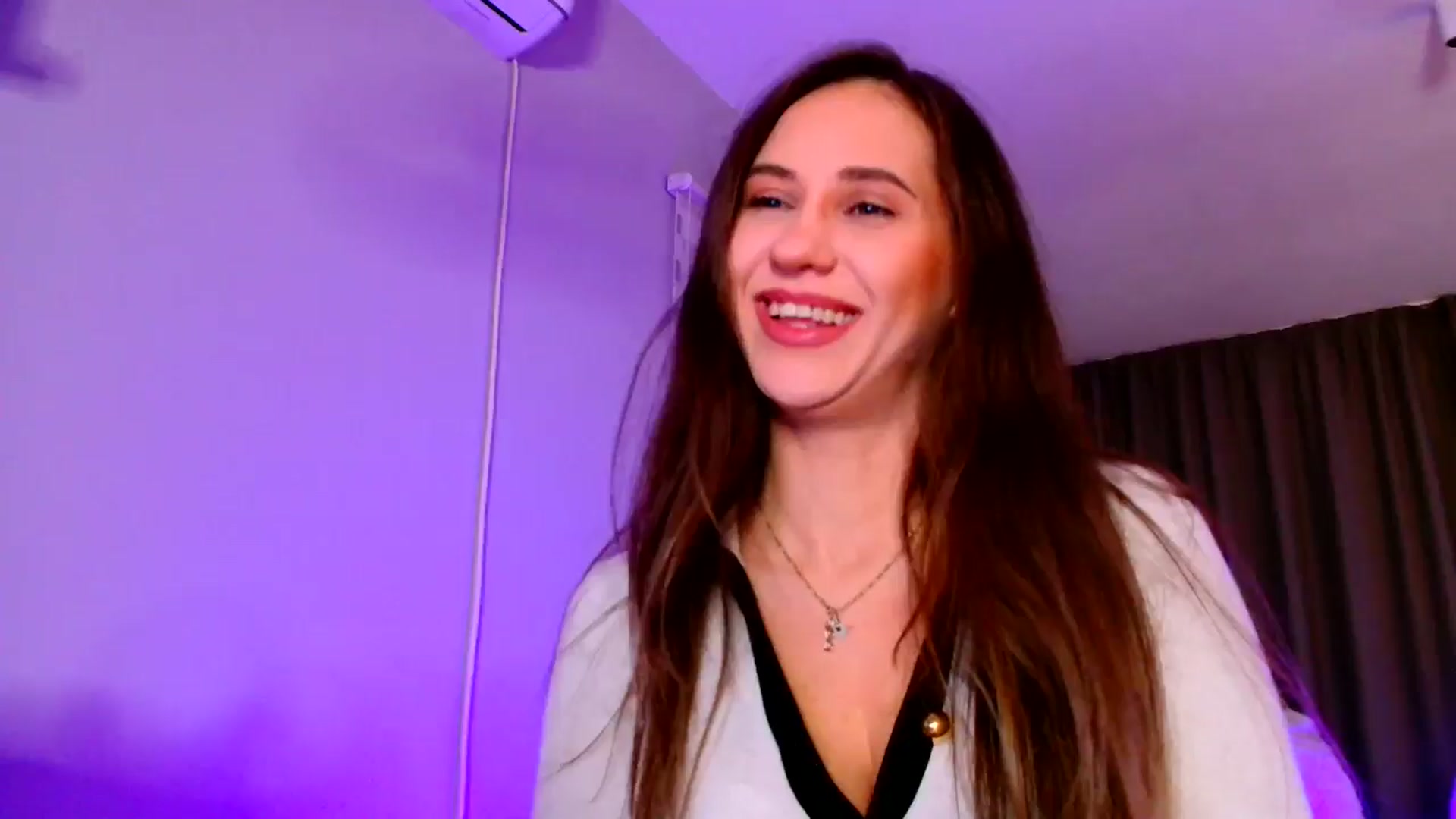 Gallery image thumbnail from Ana_Rose's myfreecams stream on, 01/01/2026, 02:01 image 1 of 20