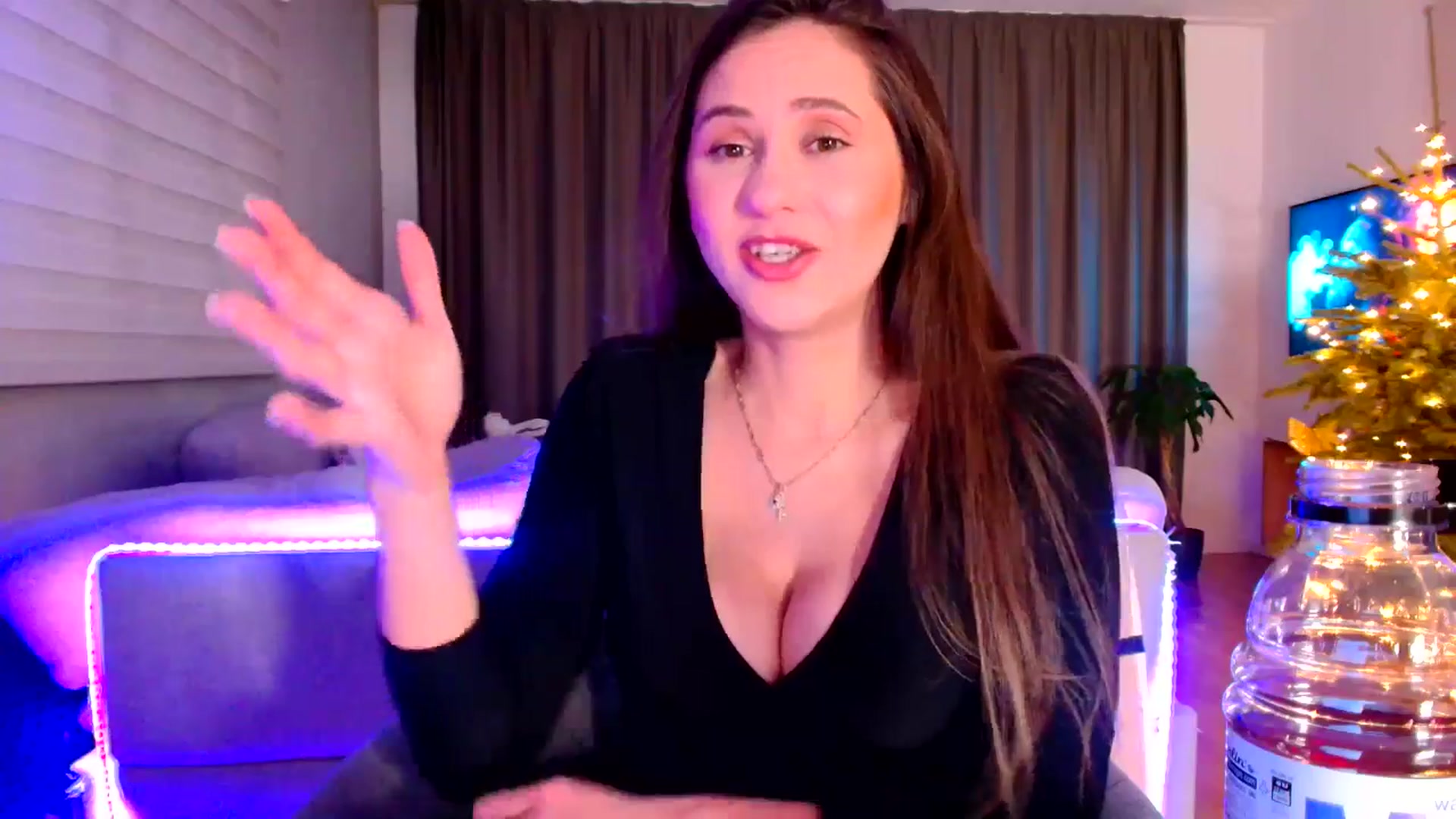Gallery image thumbnail from Ana_Rose's myfreecams stream on, 01/17/2026, 24:13 image 9 of 20