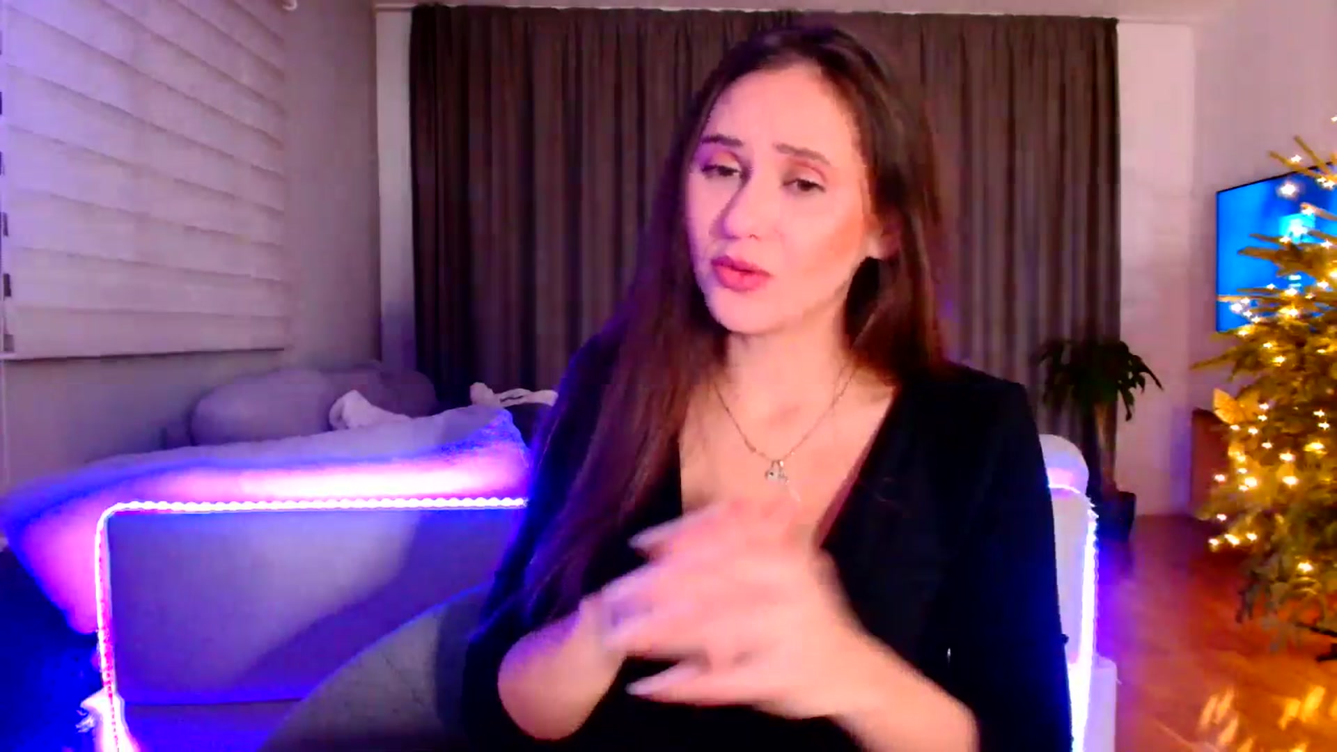 Gallery image thumbnail from Ana_Rose's myfreecams stream on, 01/17/2026, 24:13 image 16 of 20