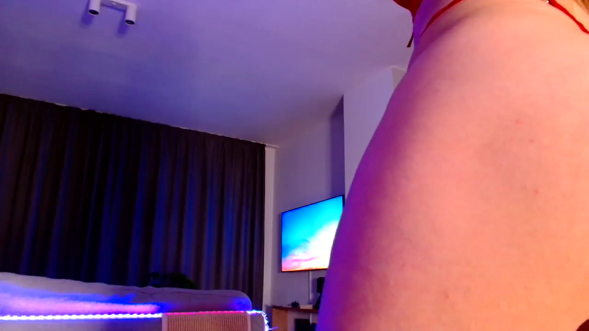 Gallery image thumbnail from Ana_Rose's myfreecams stream on, 01/24/2026, 01:52 image 16 of 20