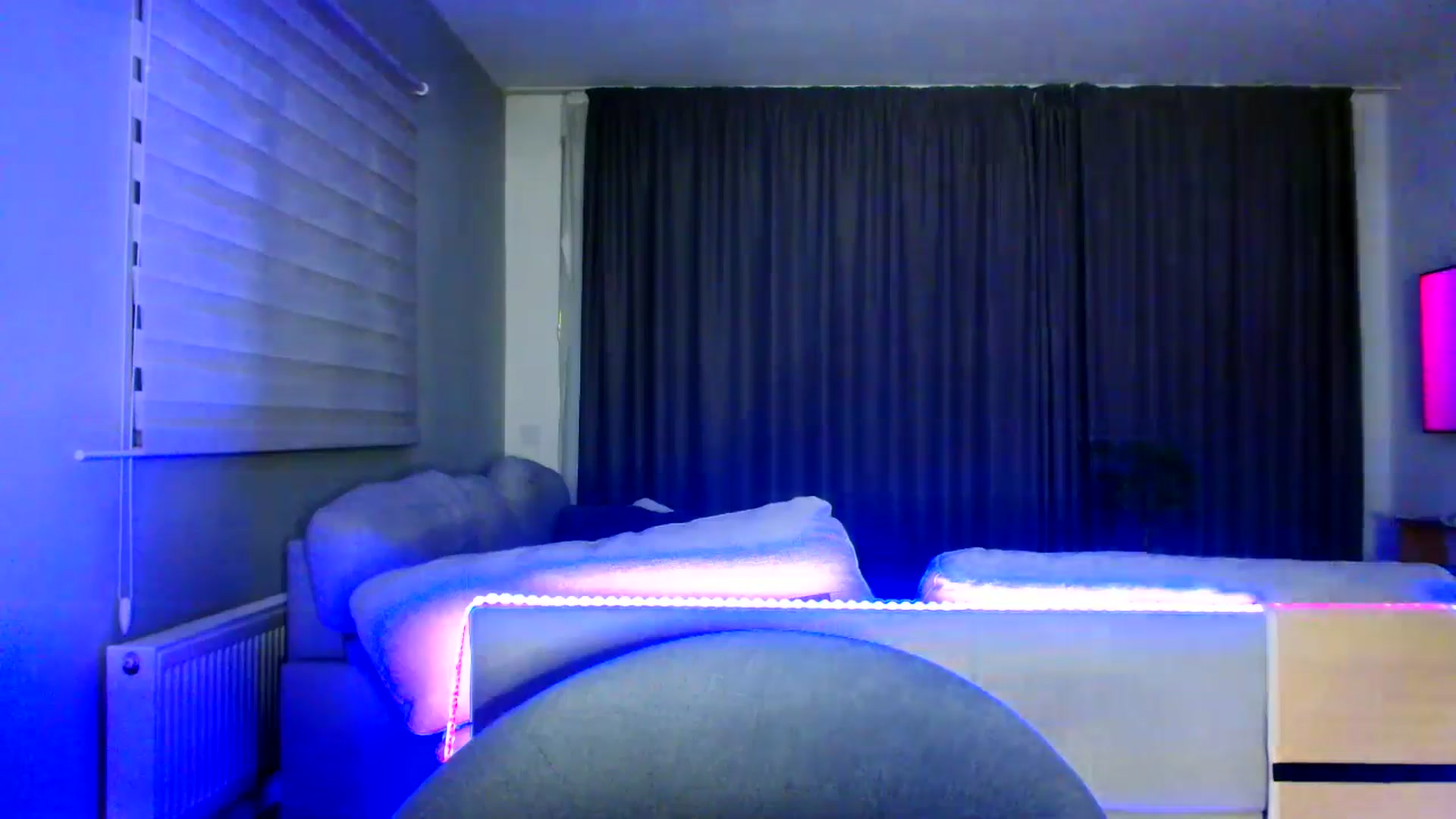 Gallery image thumbnail from Ana_Rose's myfreecams stream on, 01/31/2026, 22:46 image 14 of 20