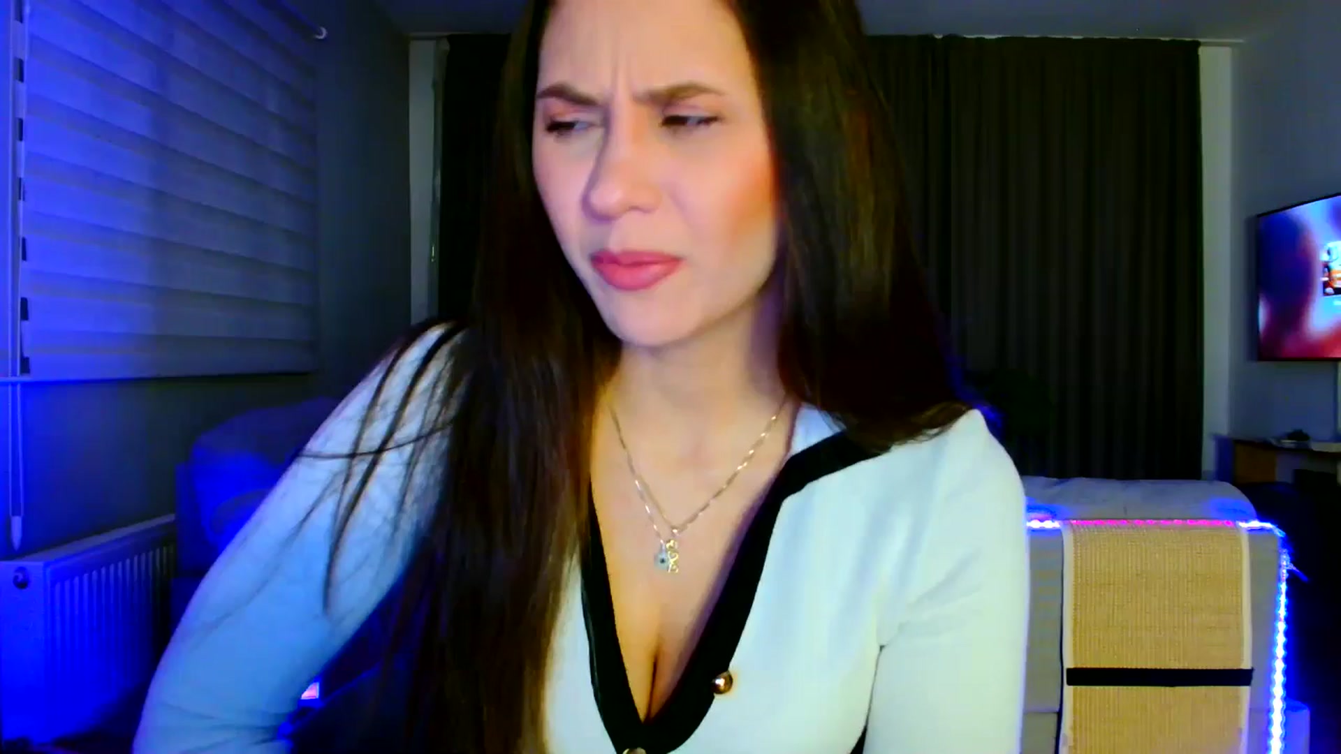 Gallery image thumbnail from Ana_Rose's myfreecams stream on, 02/01/2026, 02:03 image 4 of 20