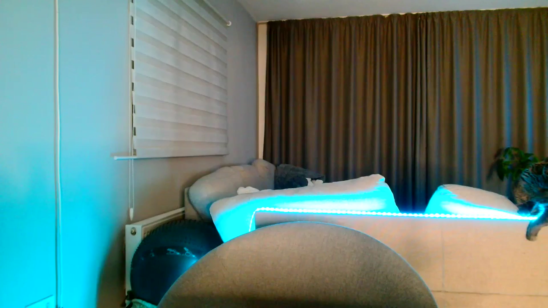 Gallery image thumbnail from Ana_Rose's myfreecams stream on, 02/08/2026, 24:29 image 17 of 20