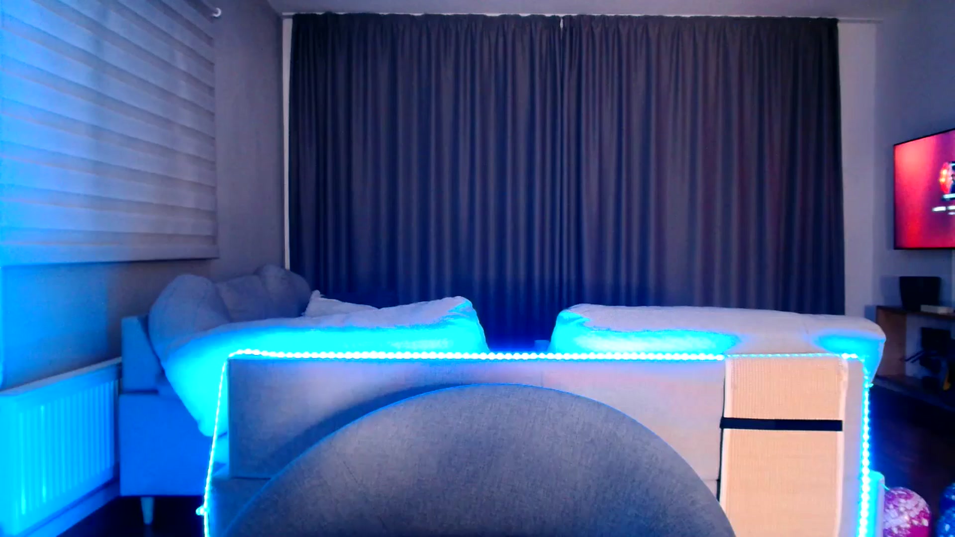 Gallery image thumbnail from Ana_Rose's myfreecams stream on, 03/14/2026, 02:09 image 12 of 20