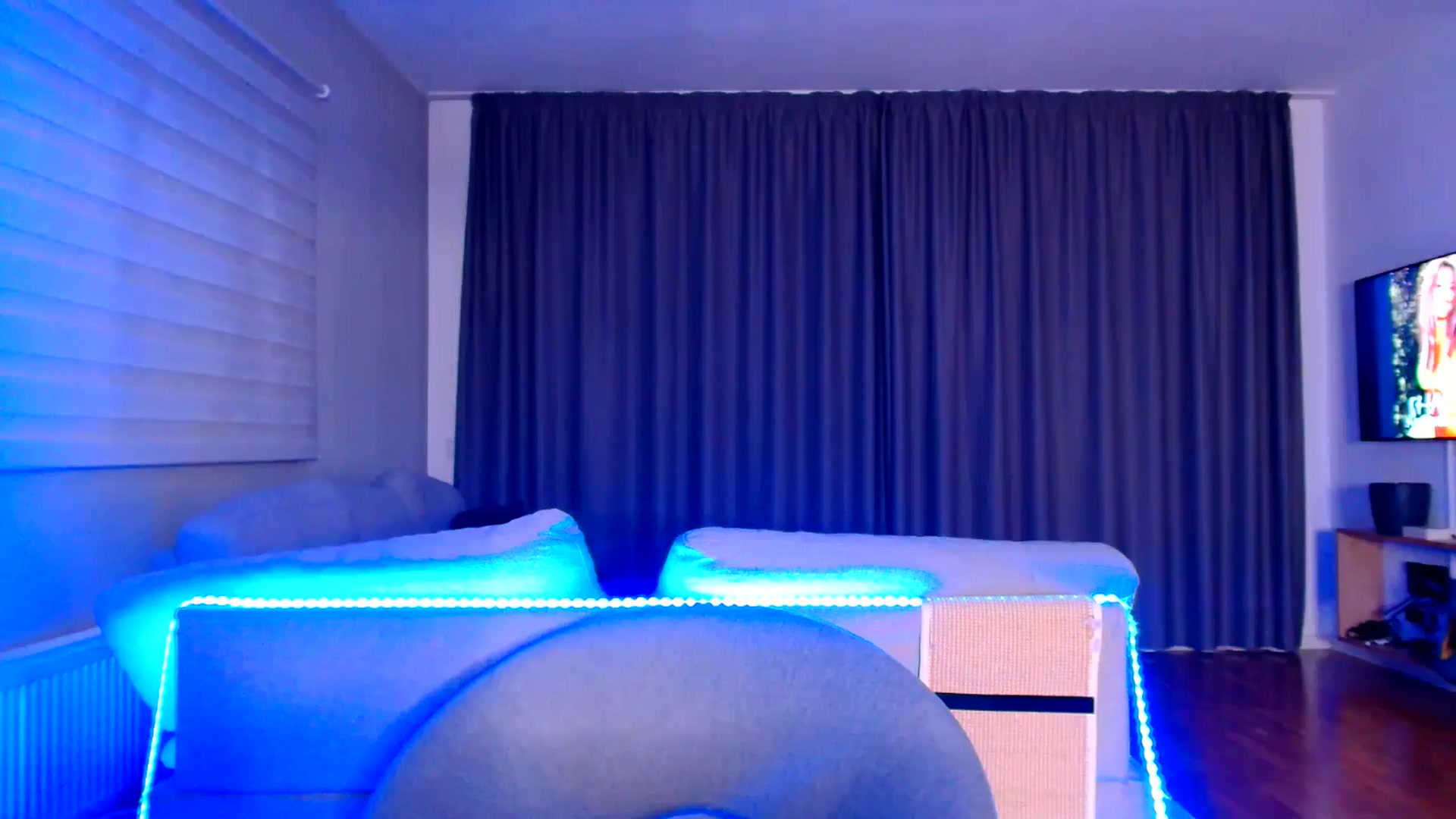 Gallery image thumbnail from Ana_Rose's myfreecams stream on, 03/28/2026, 24:03 image 19 of 20