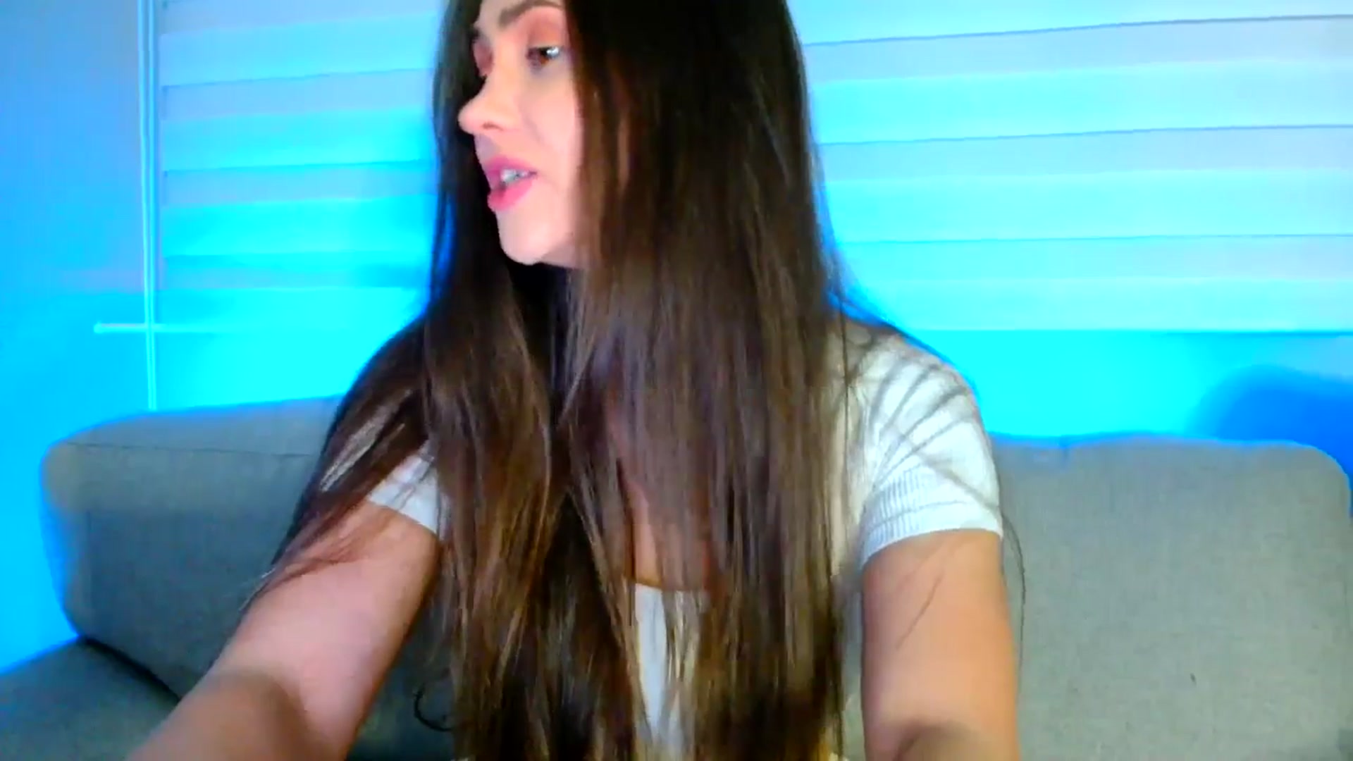 Gallery image thumbnail from Ana_Rose's myfreecams stream on, 05/04/2026, 21:45 image 16 of 20