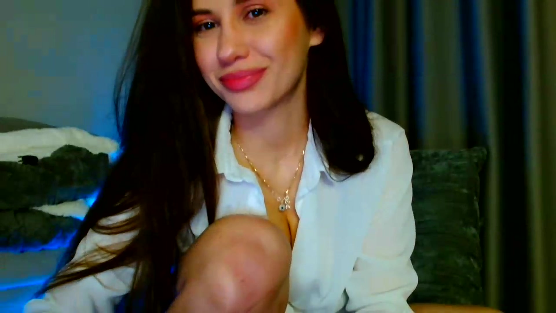 Gallery image thumbnail from Ana_Rose's myfreecams stream on, 05/14/2026, 21:53 image 12 of 20