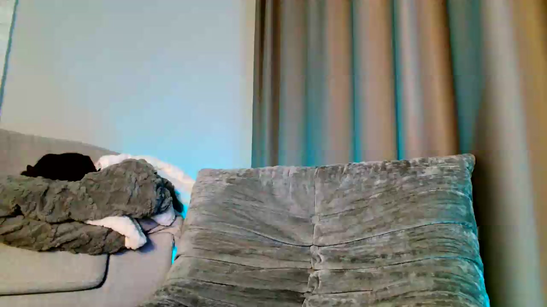Gallery image thumbnail from Ana_Rose's myfreecams stream on, 05/15/2026, 21:27 image 20 of 20